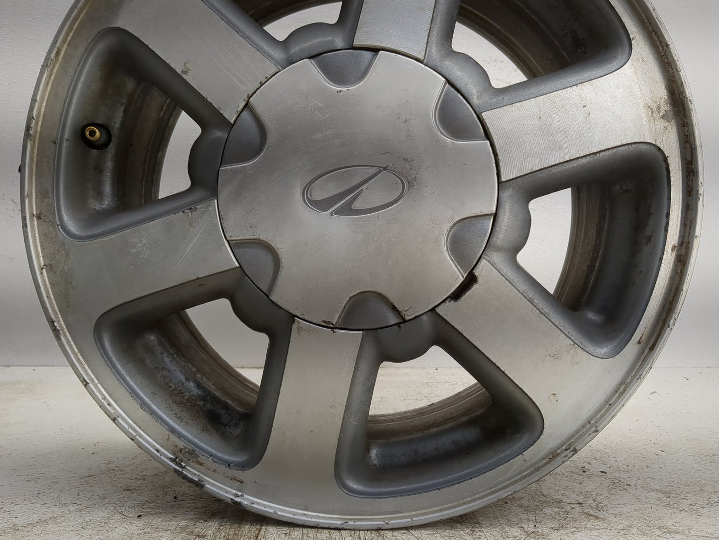 1998-2001 Oldsmobile Bravada Oem Wheel Rim 1120726 - Oemusedautoparts1.com