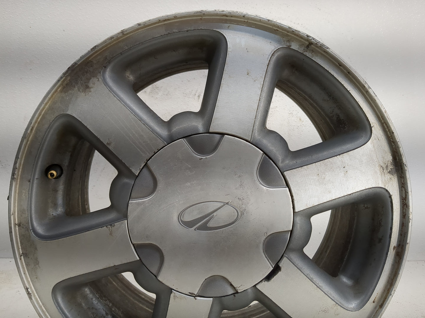 1998-2001 Oldsmobile Bravada Oem Wheel Rim 1120726 - Oemusedautoparts1.com