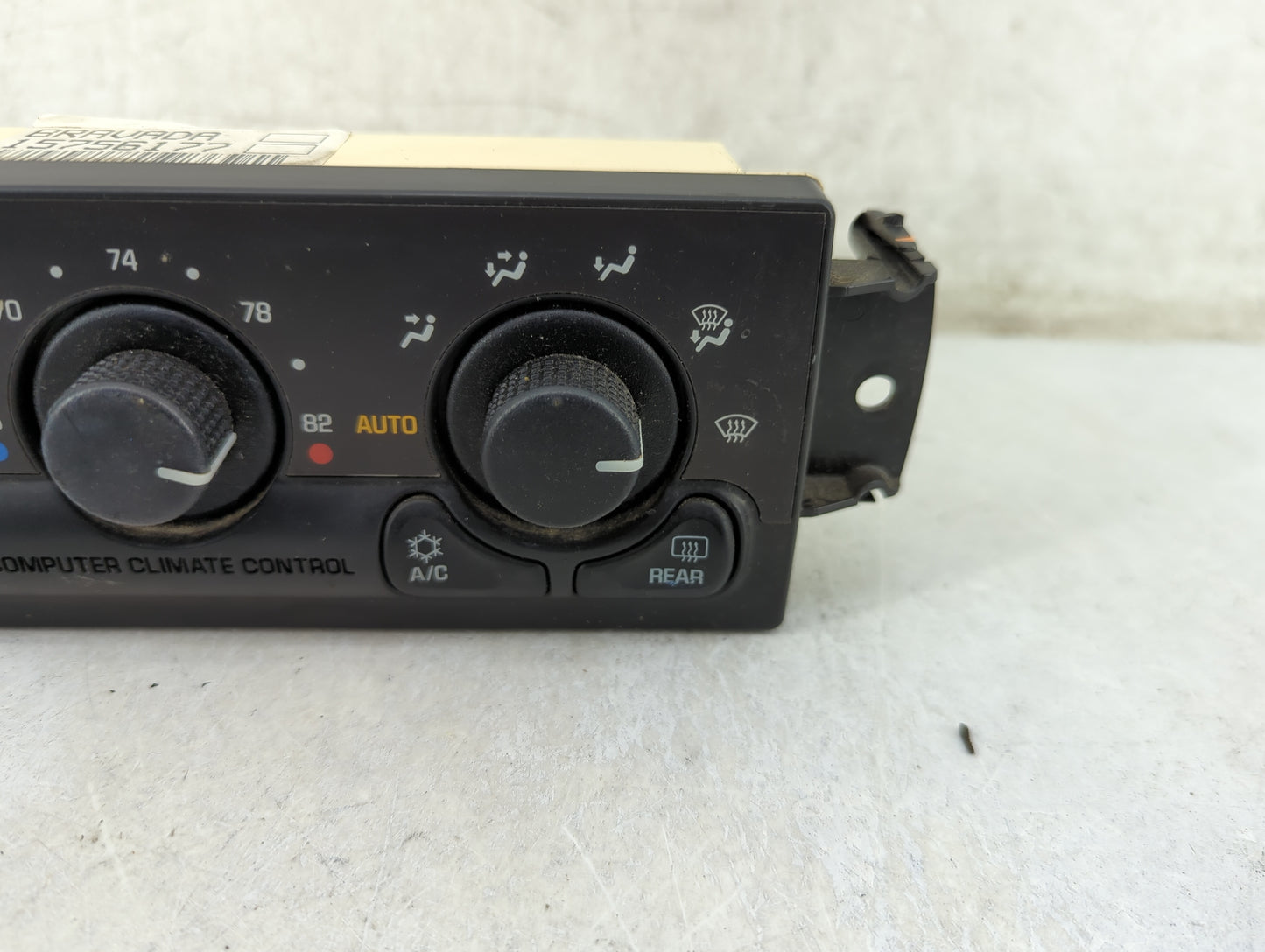 1999-2001 Oldsmobile Bravada Climate Control Module Temperature AC/Heater Replacement Fits Fits 1999 2000 2001 OEM Used Auto