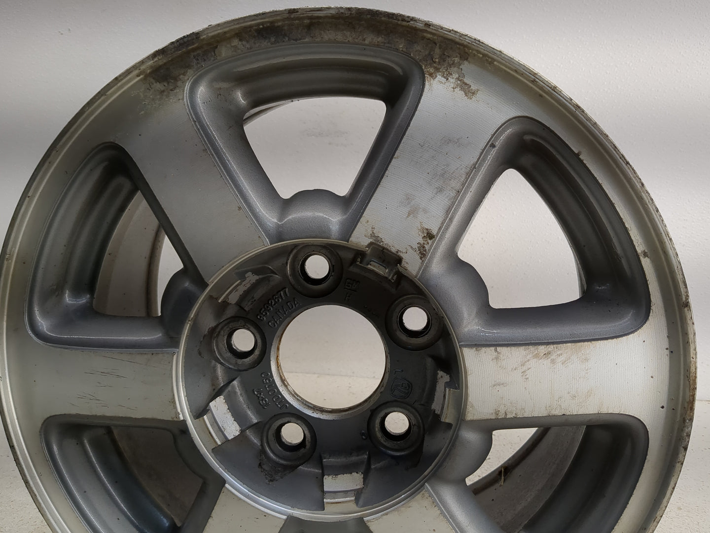 1998-2001 Oldsmobile Bravada Oem Wheel Rim 1317773 - Oemusedautoparts1.com