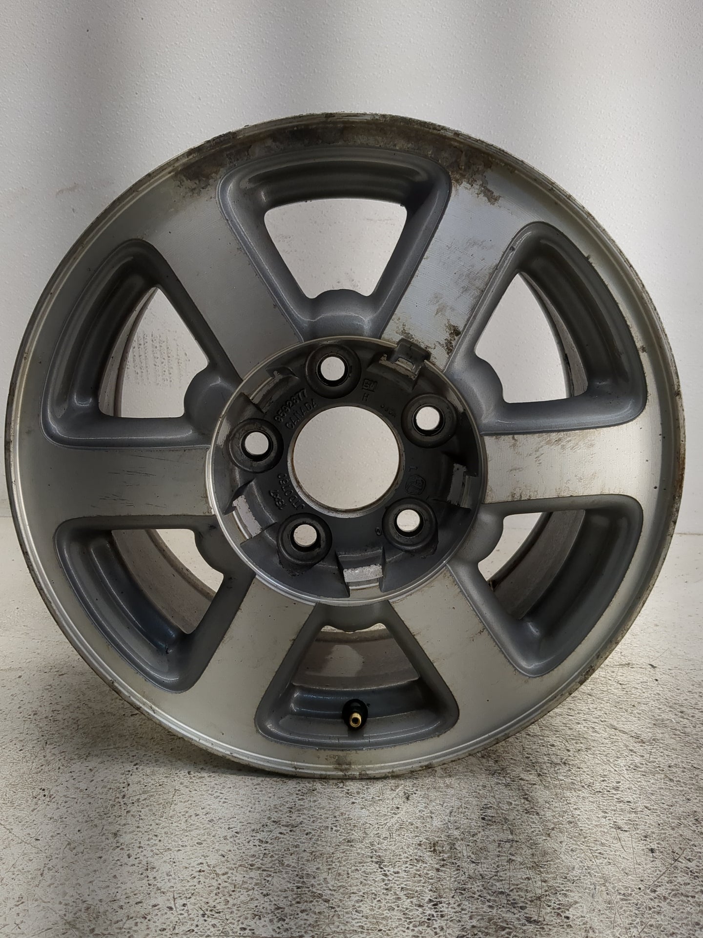 1998-2001 Oldsmobile Bravada Oem Wheel Rim 1317773 - Oemusedautoparts1.com