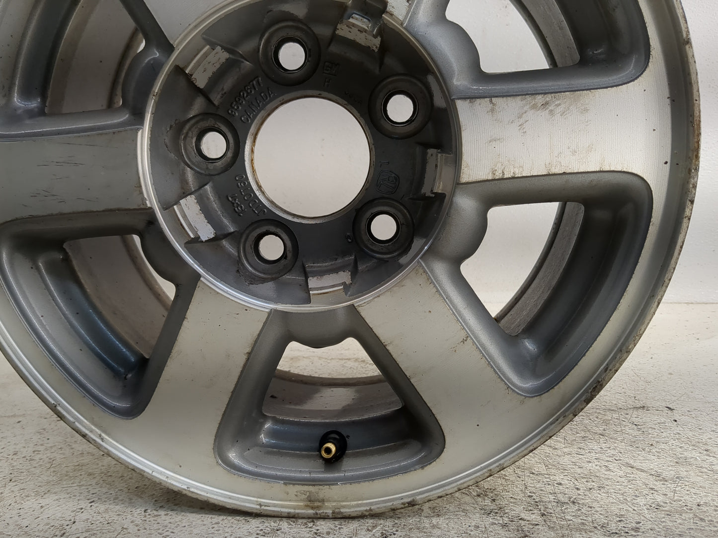 1998-2001 Oldsmobile Bravada Oem Wheel Rim 1317773 - Oemusedautoparts1.com