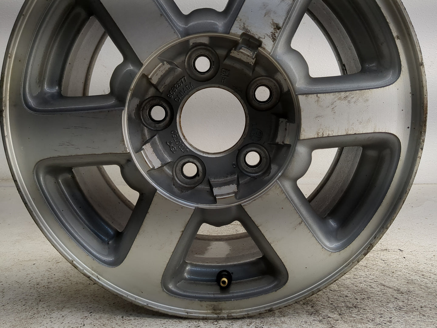 1998-2001 Oldsmobile Bravada Oem Wheel Rim 1317773 - Oemusedautoparts1.com
