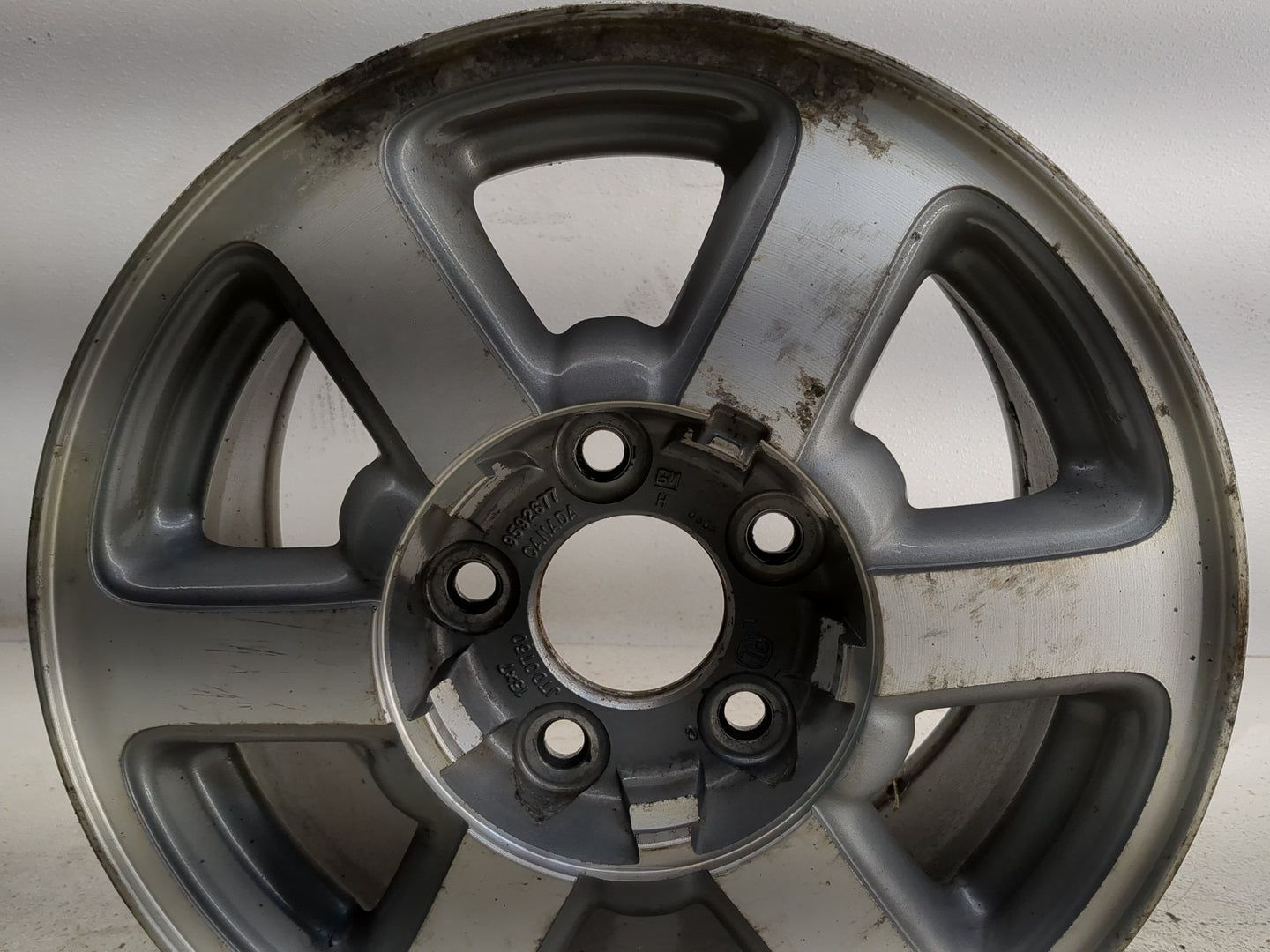 1998-2001 Oldsmobile Bravada Oem Wheel Rim 1317773 - Oemusedautoparts1.com