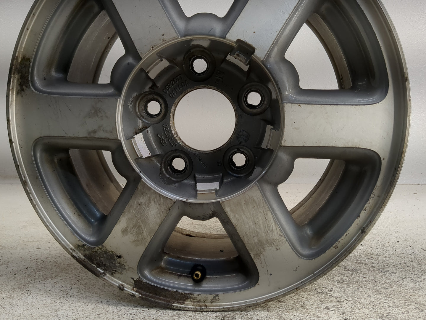 1998-2001 Oldsmobile Bravada Oem Wheel Rim 1317774 - Oemusedautoparts1.com