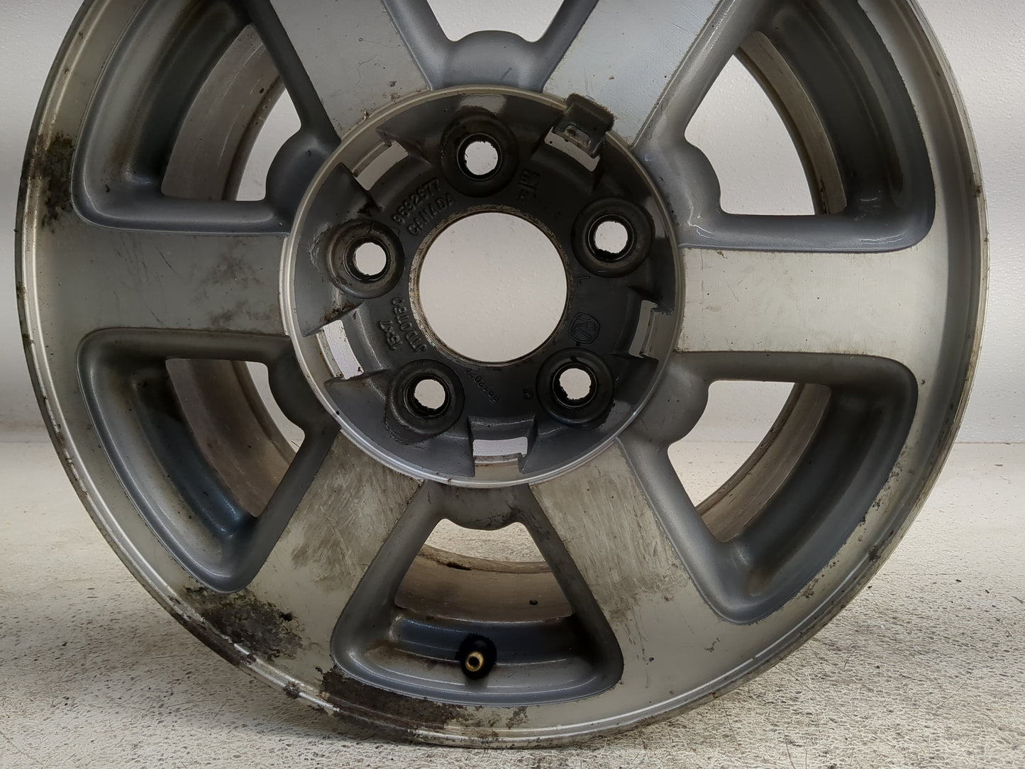 1998-2001 Oldsmobile Bravada Oem Wheel Rim 1317774 - Oemusedautoparts1.com