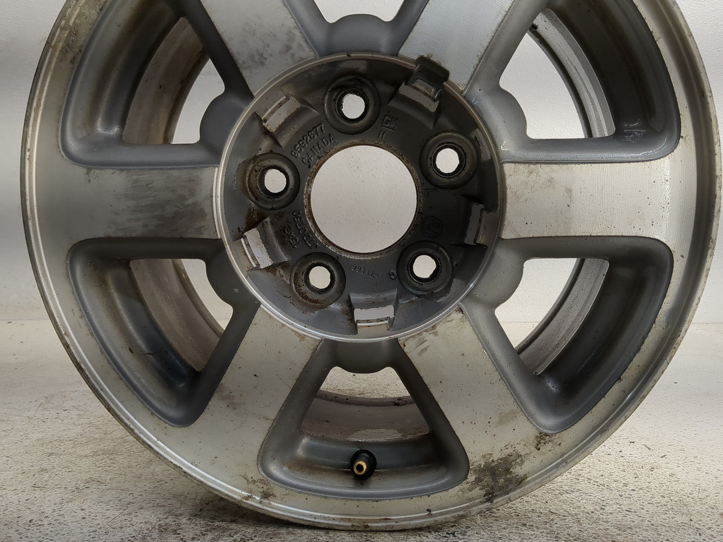 1998-2001 Oldsmobile Bravada Oem Wheel Rim 1317776 - Oemusedautoparts1.com