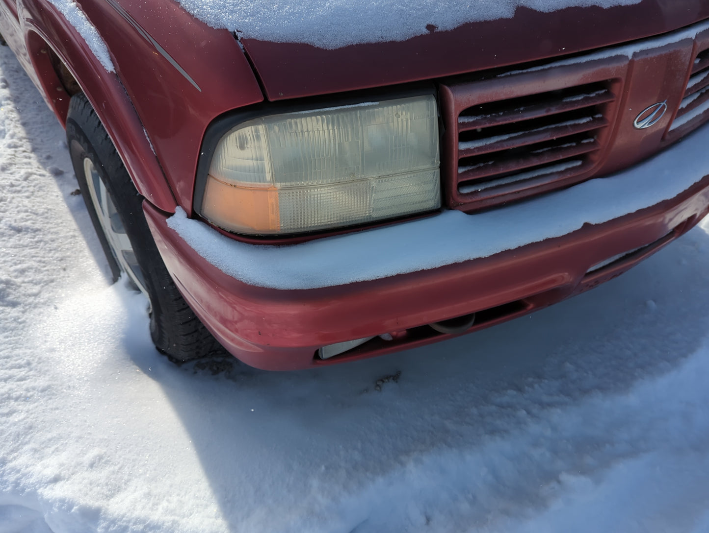 1998-2001 Oldsmobile Bravada Front Bumper - Oem - Oemusedautoparts1.com