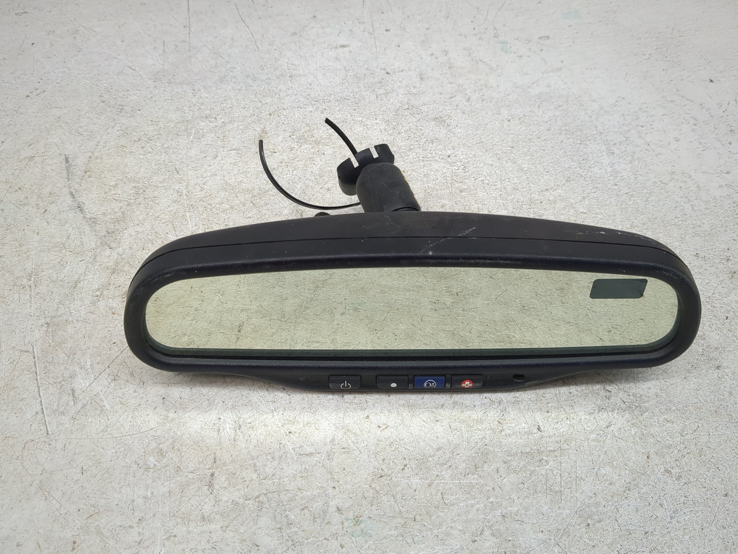 2000 Oldsmobile Bravada Interior Rear View Mirror Replacement OEM P/N:E11015607 Fits OEM Used Auto Parts - Oemusedautoparts1