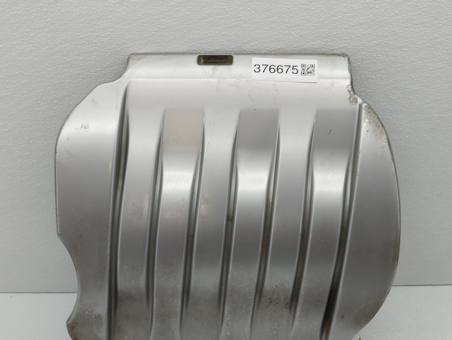 2000 Oldsmobile Intrigue Engine Cover Silver - Oemusedautoparts1.com