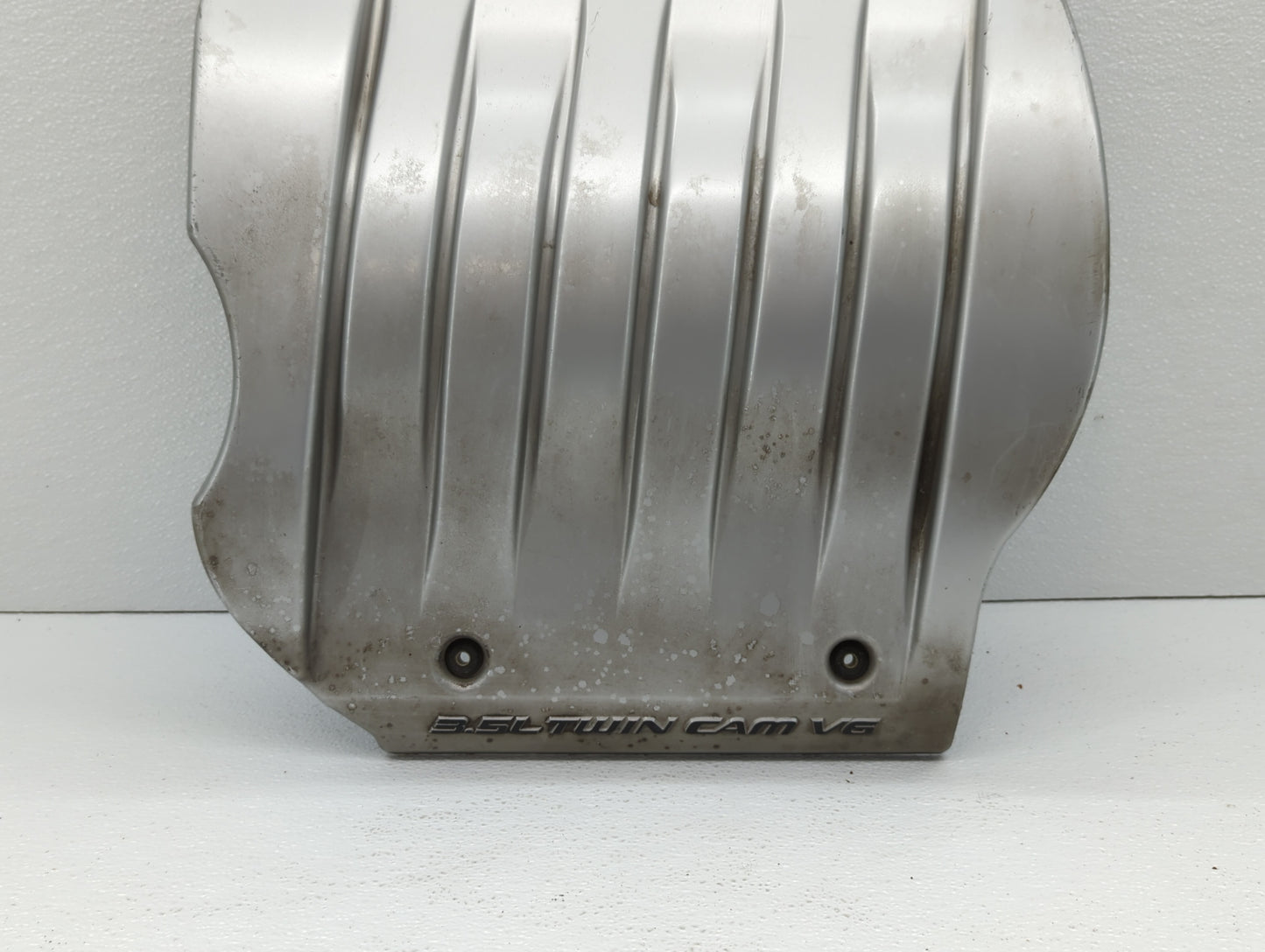 2000 Oldsmobile Intrigue Engine Cover Silver - Oemusedautoparts1.com