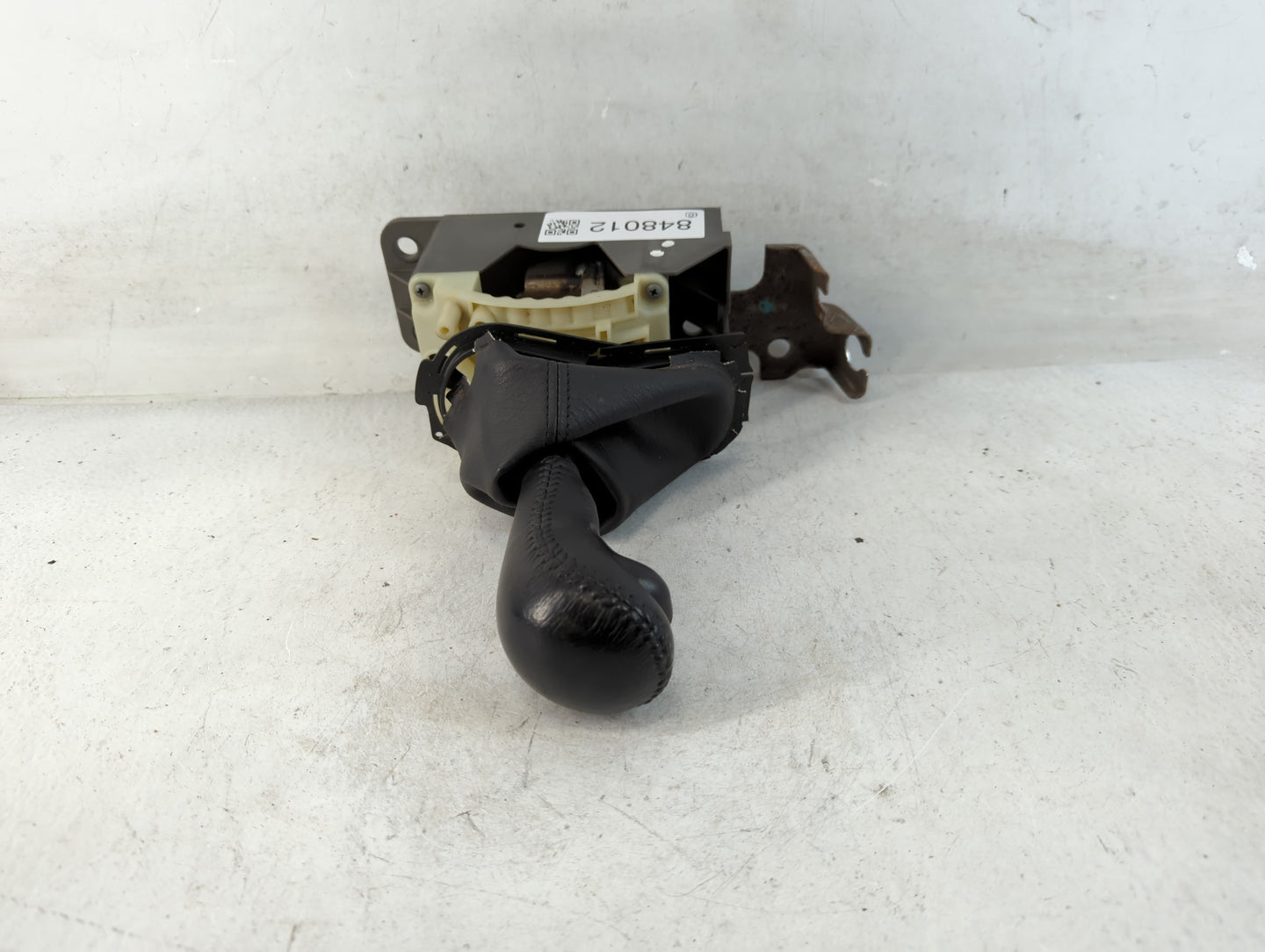 2000 Plymouth Concord Floor Console Assembly Shifter - Oemusedautoparts1.com