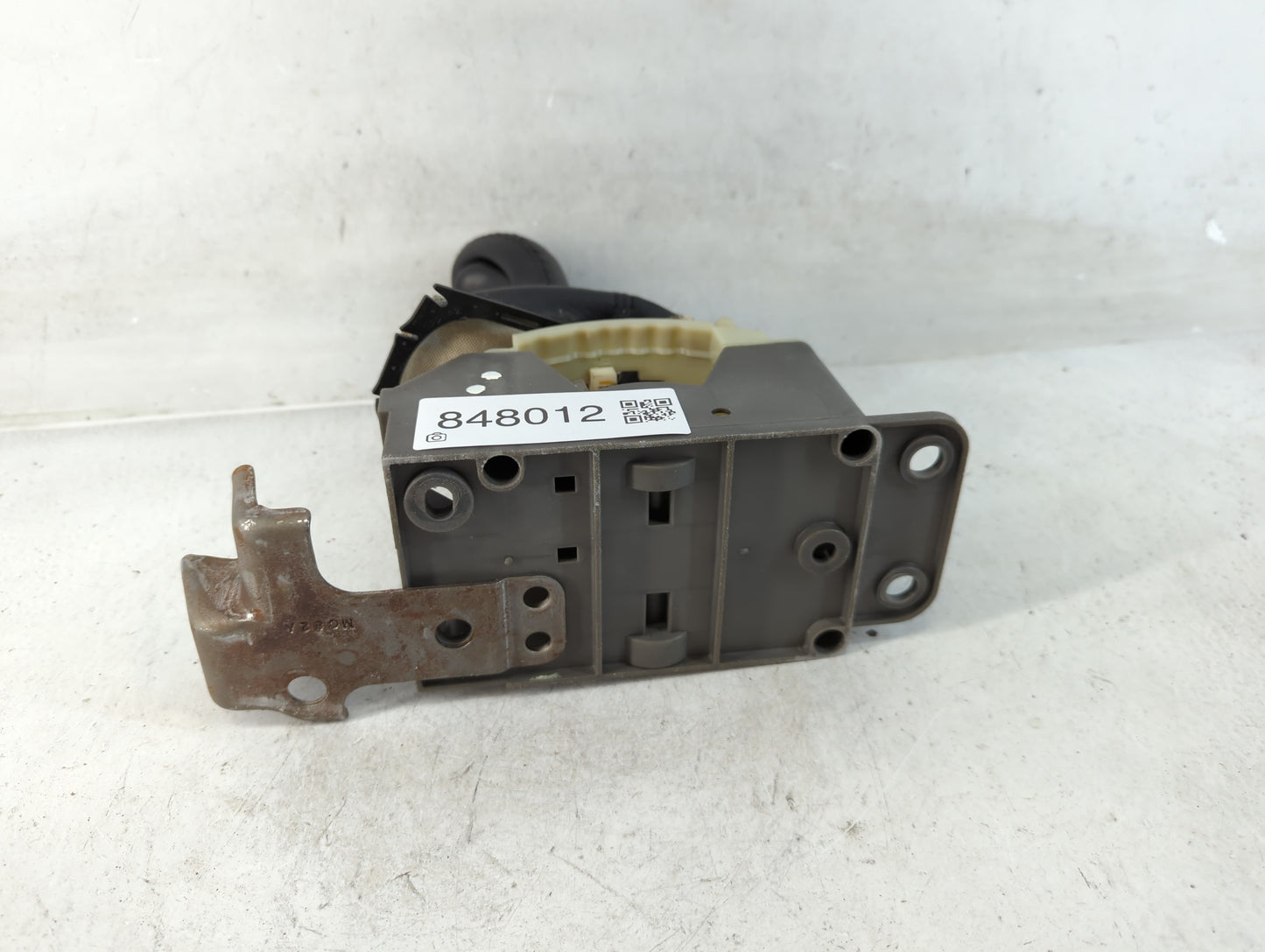 2000 Plymouth Concord Floor Console Assembly Shifter - Oemusedautoparts1.com