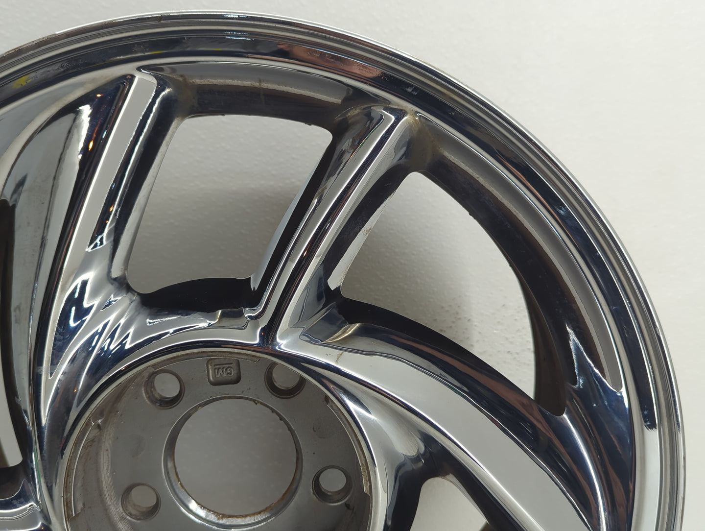 2000-2001 Pontiac Bonneville Oem Wheel Rim - Oemusedautoparts1.com