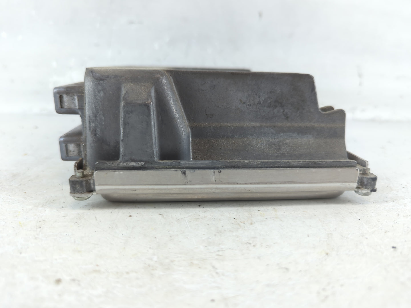 1999-2000 Pontiac Bonneville PCM Engine Control Computer ECU ECM PCU OEM P/N:09361735 Fits Fits 1999 2000 OEM Used Auto Part