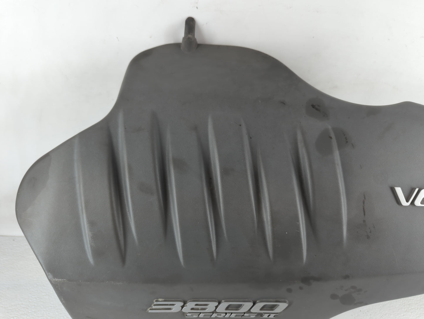 2000 Pontiac Bonneville Engine Cover - Oemusedautoparts1.com