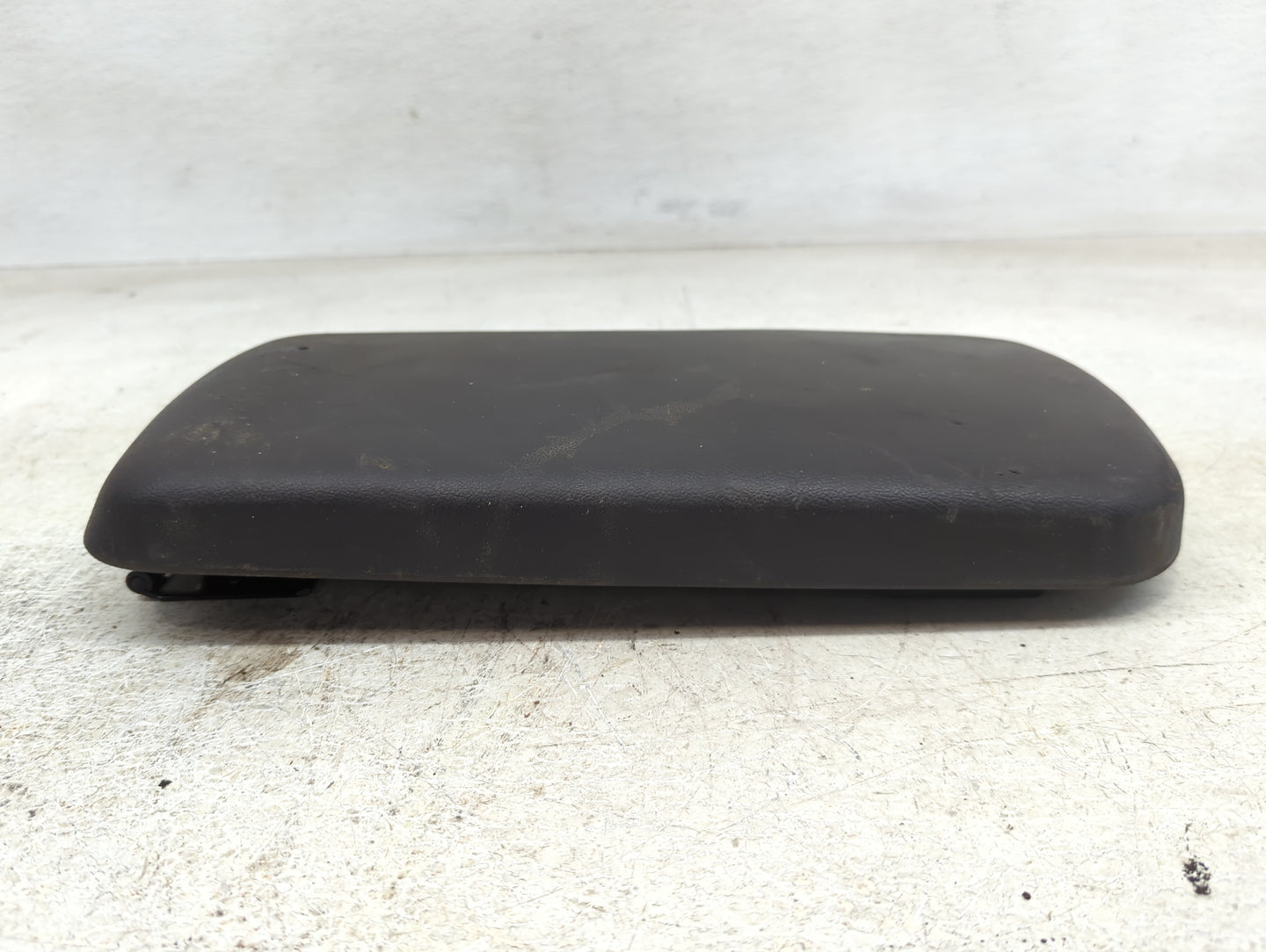 2006-2010 Pontiac G6 Center Console Armrest Cover Lid Fits Fits 2006 2007 2008 2009 2010 OEM Used Auto Parts - Oemusedautopa