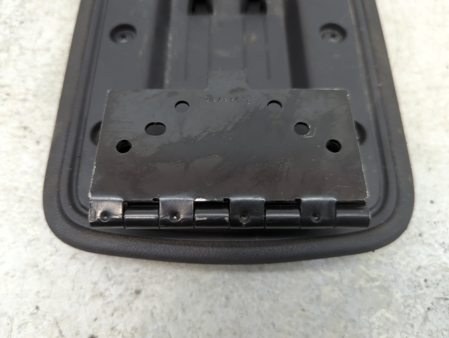 2006-2010 Pontiac G6 Center Console Armrest Cover Lid Fits Fits 2006 2007 2008 2009 2010 OEM Used Auto Parts - Oemusedautopa
