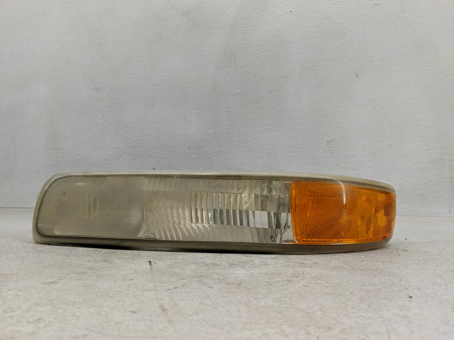 1994-2003 Pontiac Grand Prix Driver Left Oem Front Light Lamp - Oemusedautoparts1.com