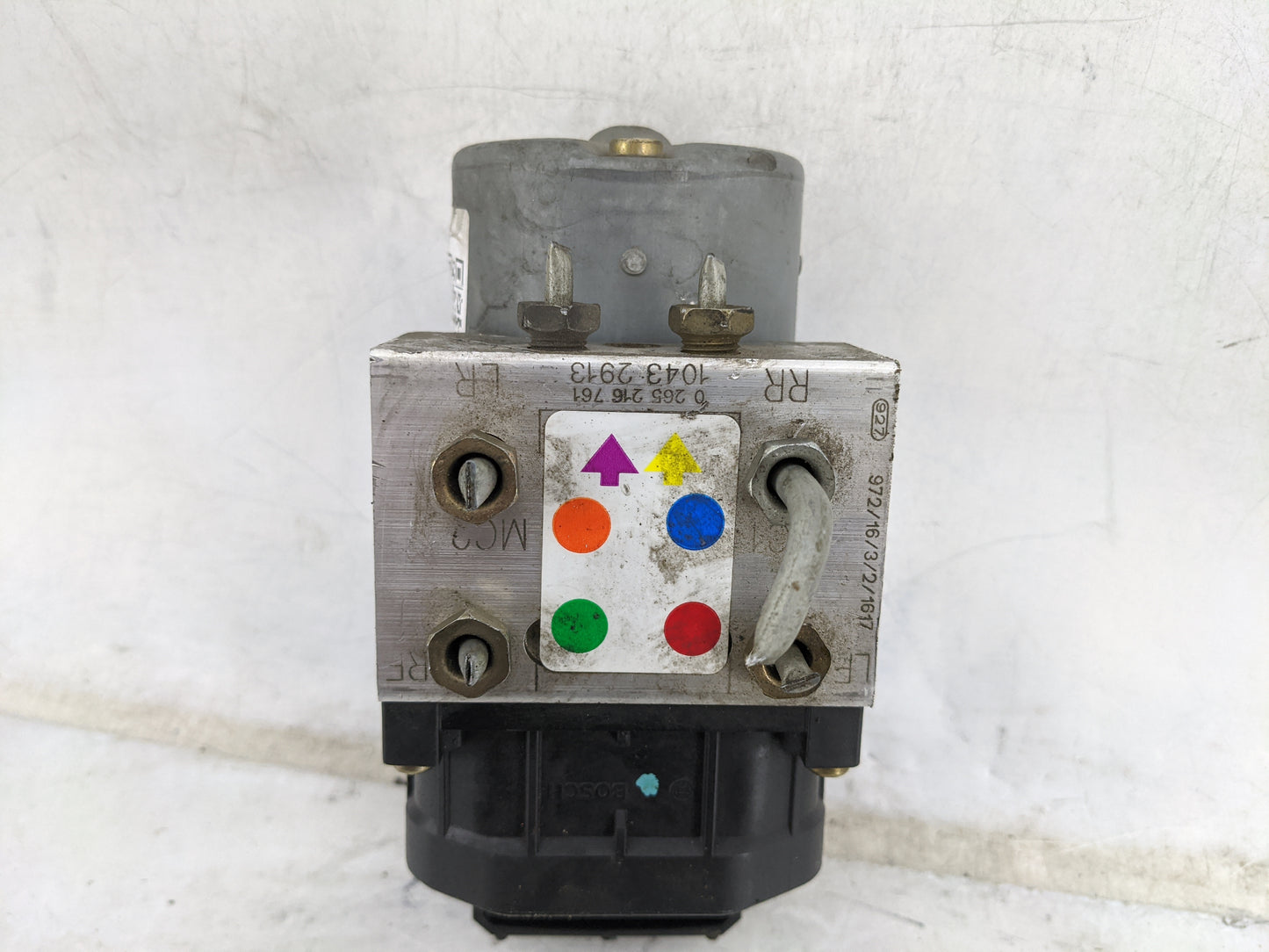 2000 Pontiac Grand Prix ABS Pump Control Module Replacement P/N:0265216761 10432913, 4B0972523553 Fits OEM Used Auto Parts -