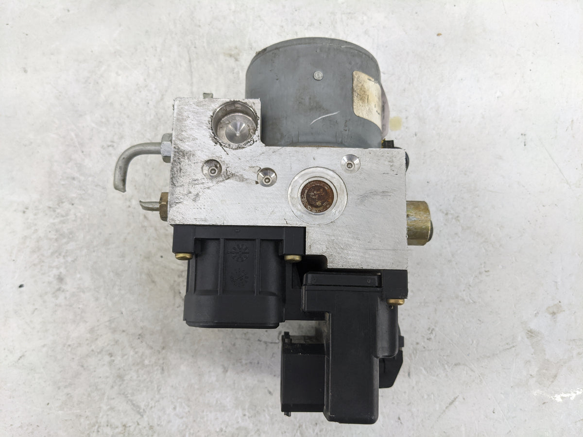 2000 Pontiac Grand Prix ABS Pump Control Module Replacement P/N:0265216761 10432913, 4B0972523553 Fits OEM Used Auto Parts -