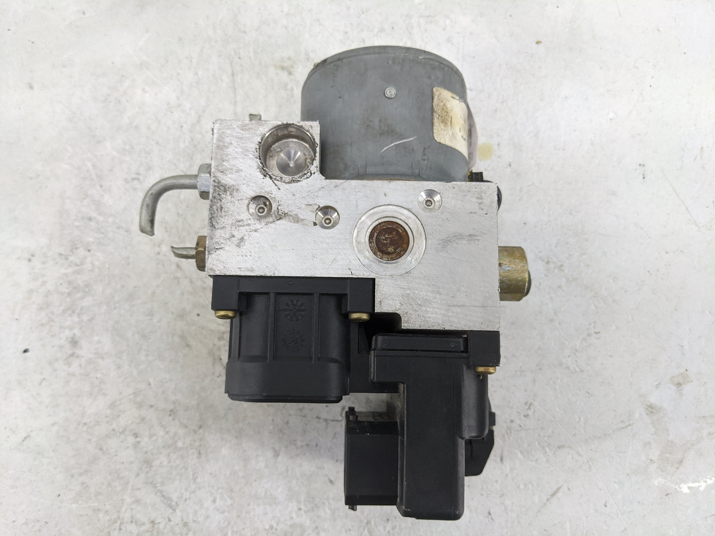 2000 Pontiac Grand Prix ABS Pump Control Module Replacement P/N:0265216761 10432913, 4B0972523553 Fits OEM Used Auto Parts -