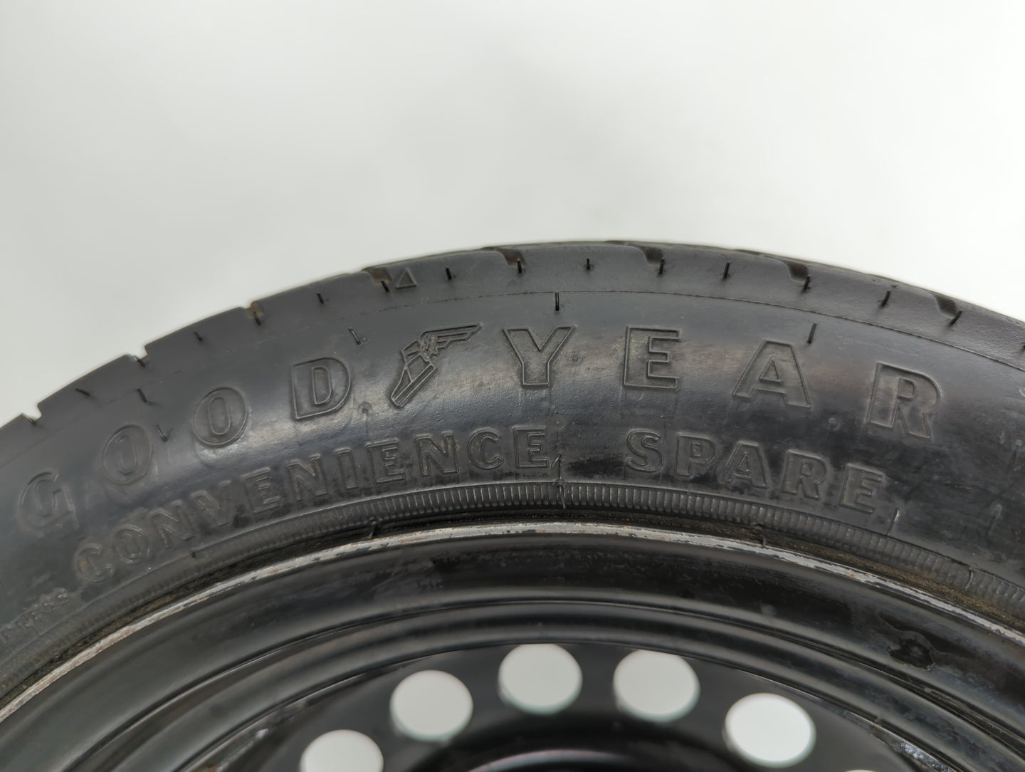 1997-2003 Pontiac Grand Prix Spare Donut Tire Wheel Rim Oem - Oemusedautoparts1.com