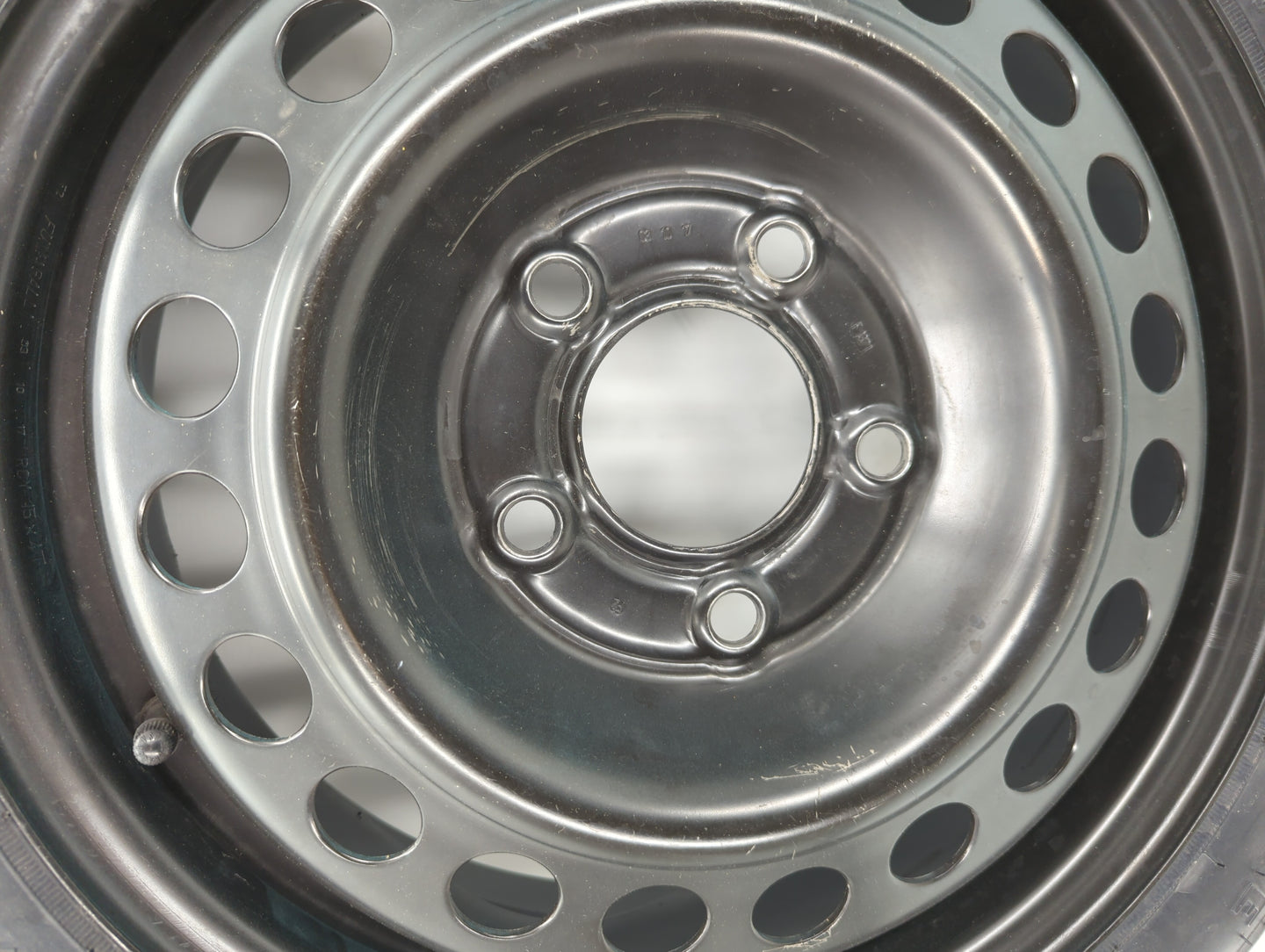 1997-2003 Pontiac Grand Prix Spare Donut Tire Wheel Rim Oem - Oemusedautoparts1.com