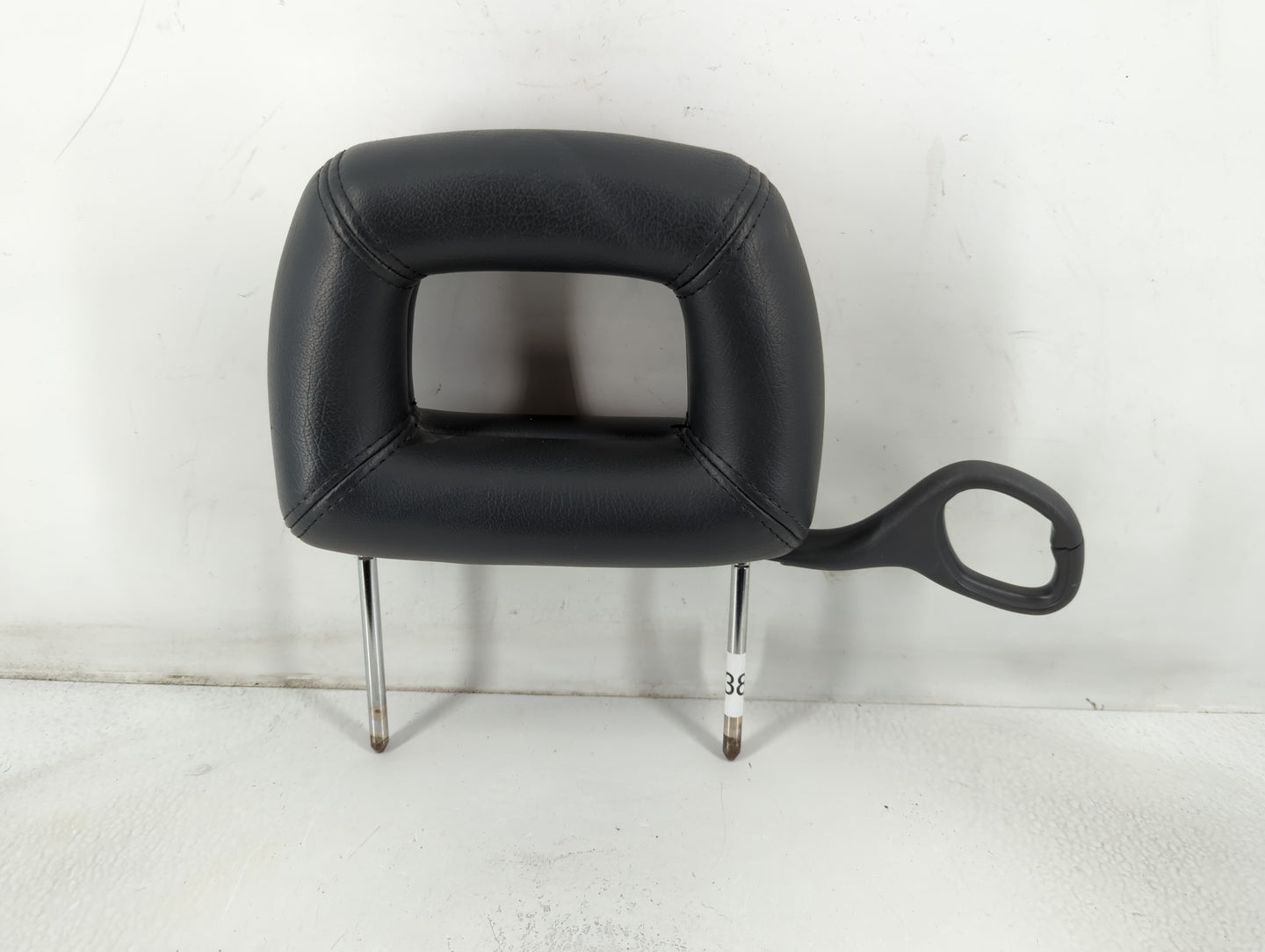 2000-2002 Pontiac Grand Prix Headrest Head Rest Front Driver Passenger Seat Fits Fits 2000 2001 2002 OEM Used Auto Parts - O