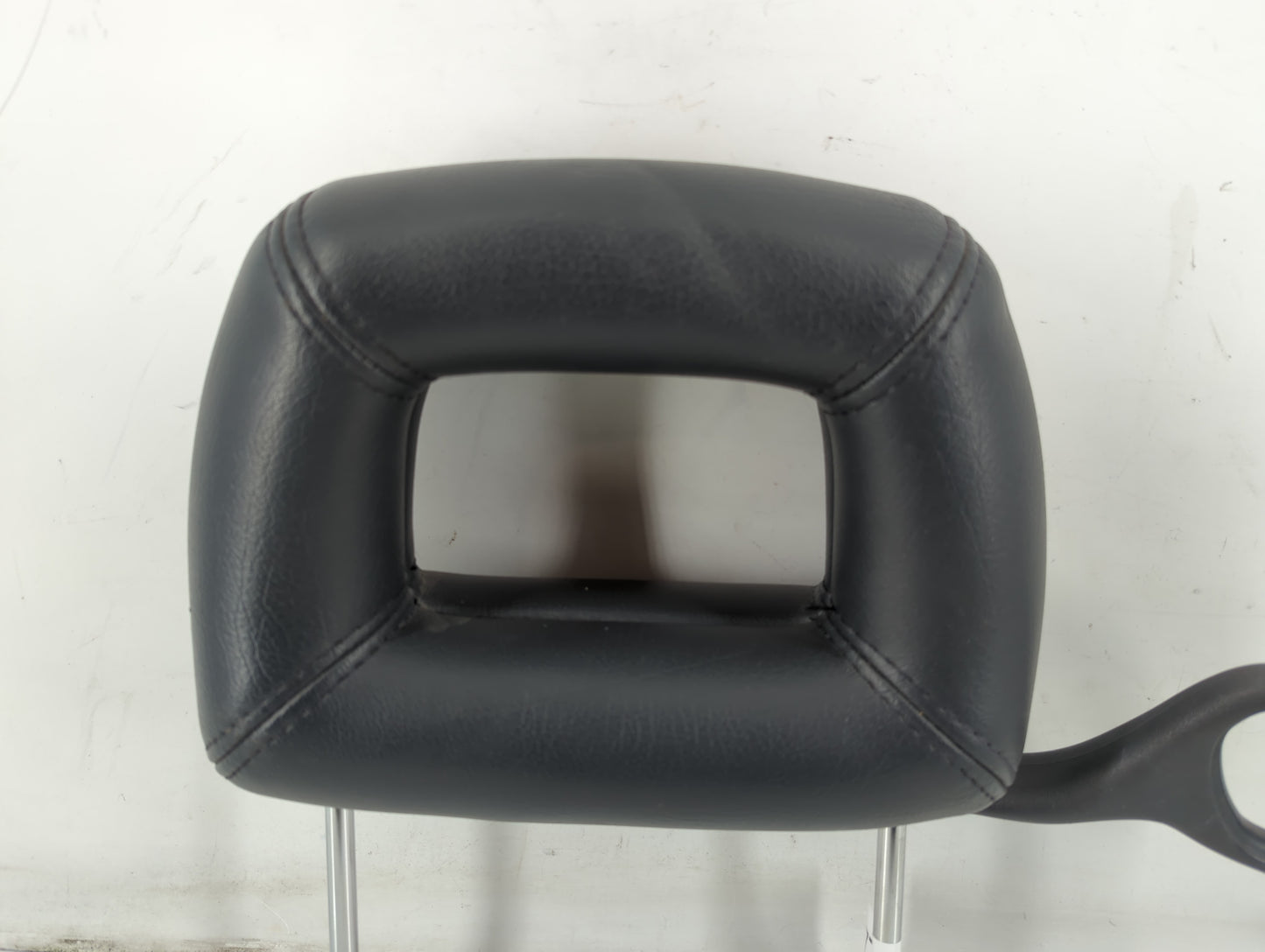 2000-2002 Pontiac Grand Prix Headrest Head Rest Front Driver Passenger Seat Fits Fits 2000 2001 2002 OEM Used Auto Parts - O