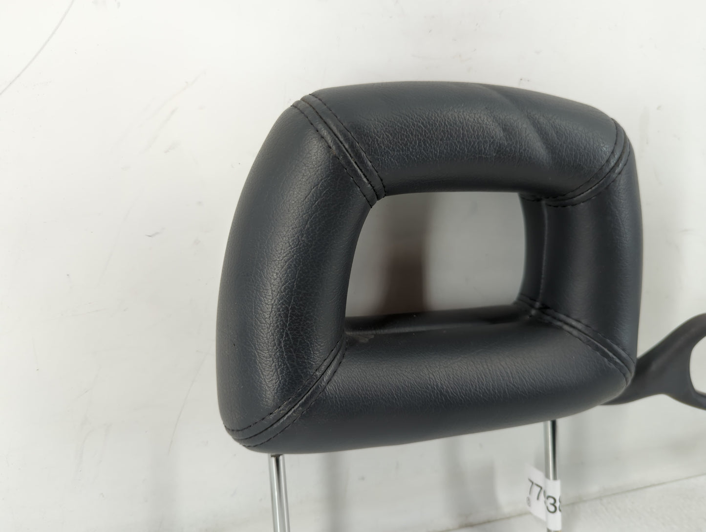 2000-2002 Pontiac Grand Prix Headrest Head Rest Front Driver Passenger Seat Fits Fits 2000 2001 2002 OEM Used Auto Parts - O