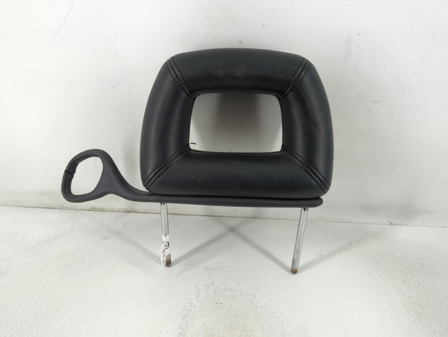 2000-2002 Pontiac Grand Prix Headrest Head Rest Front Driver Passenger Seat Fits Fits 2000 2001 2002 OEM Used Auto Parts - O
