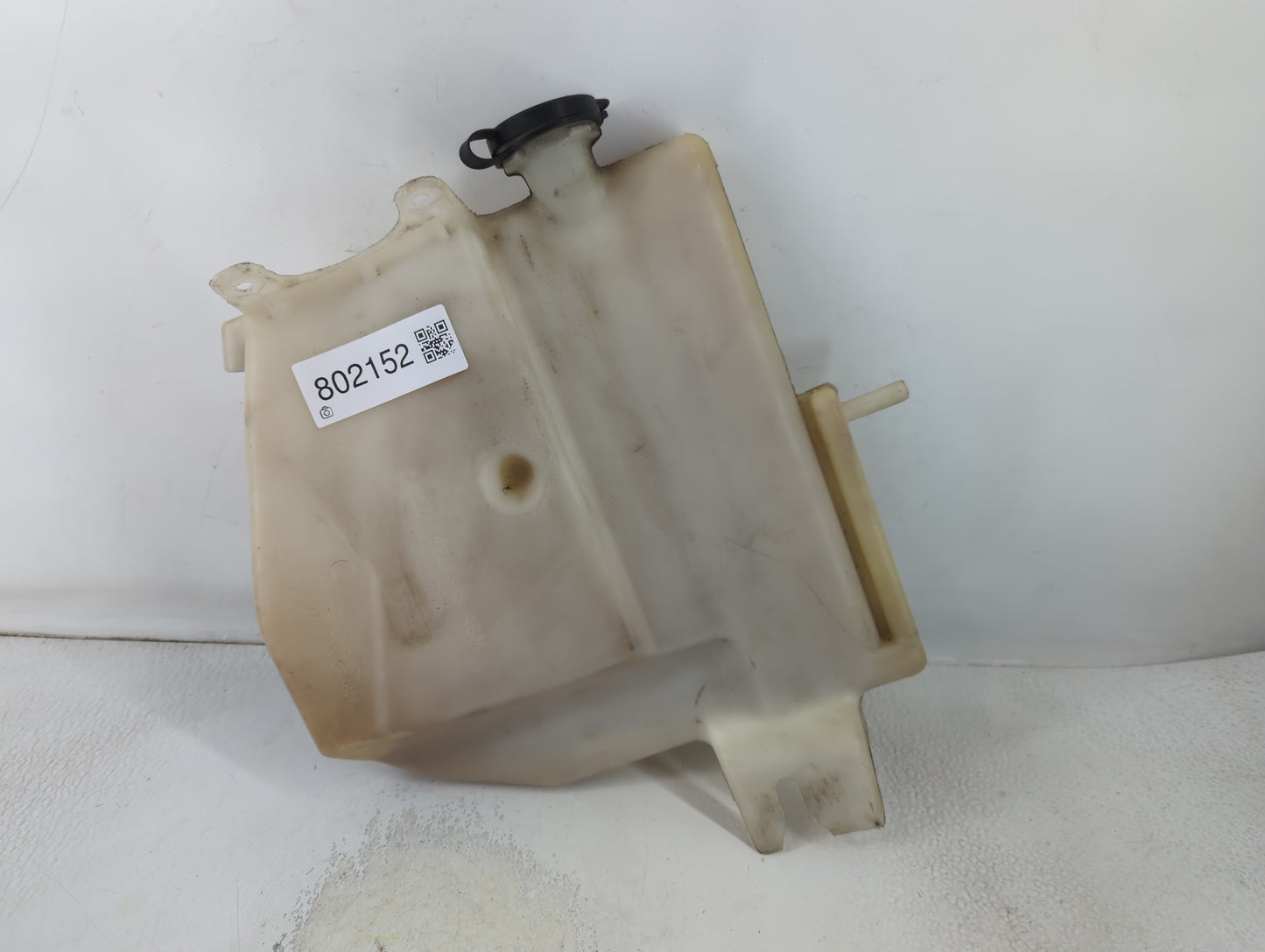 2000 Pontiac Grand Prix Radiator Coolant Overflow Expansion Tank Bottle - Oemusedautoparts1.com