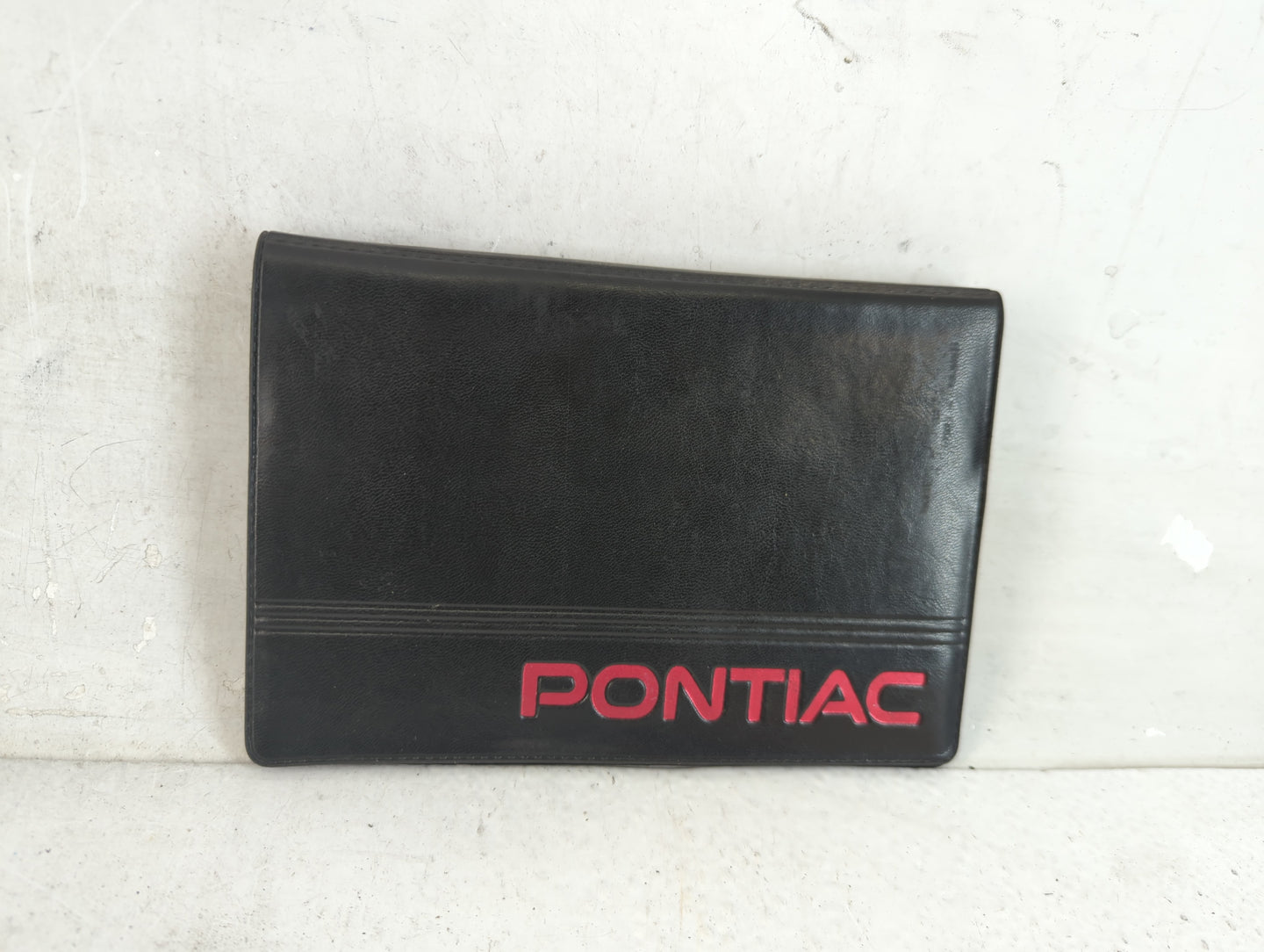 2000 Pontiac Grand Prix Owners Manual Book Guide P/N:00GPX001 OEM Used Auto Parts - Oemusedautoparts1.com
