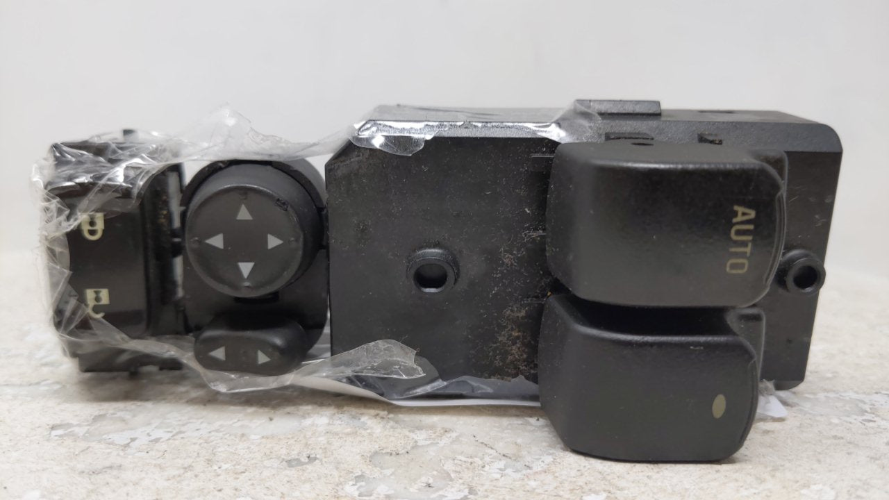 2000 Pontiac Montana Master Power Window Switch Replacement Driver Side Left P/N:10615842 Fits OEM Used Auto Parts - Oemused