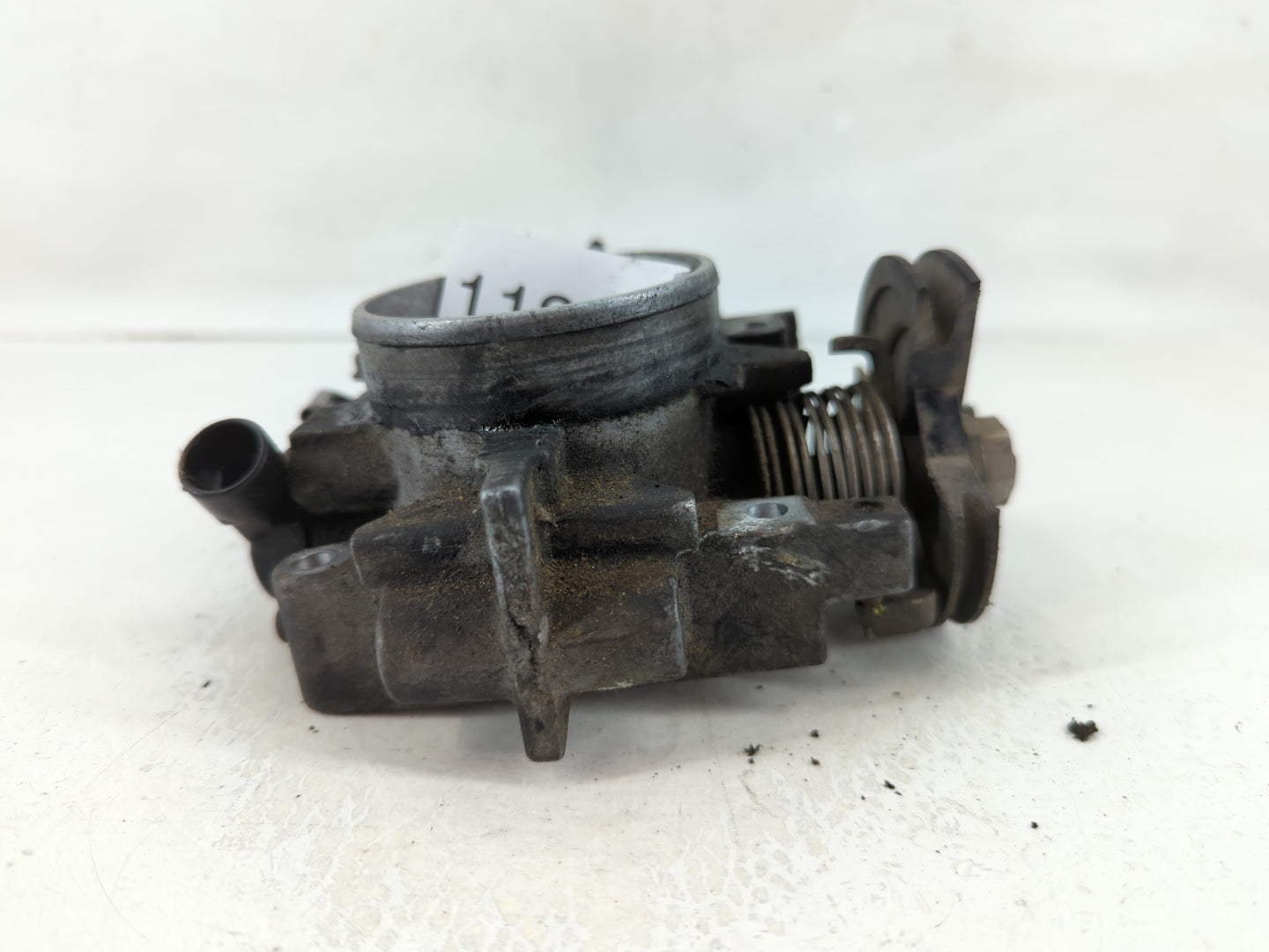 2000-2002 Pontiac Sunfire Throttle Body P/N:66870 Fits Fits 2000 2001 2002 OEM Used Auto Parts - Oemusedautoparts1.com