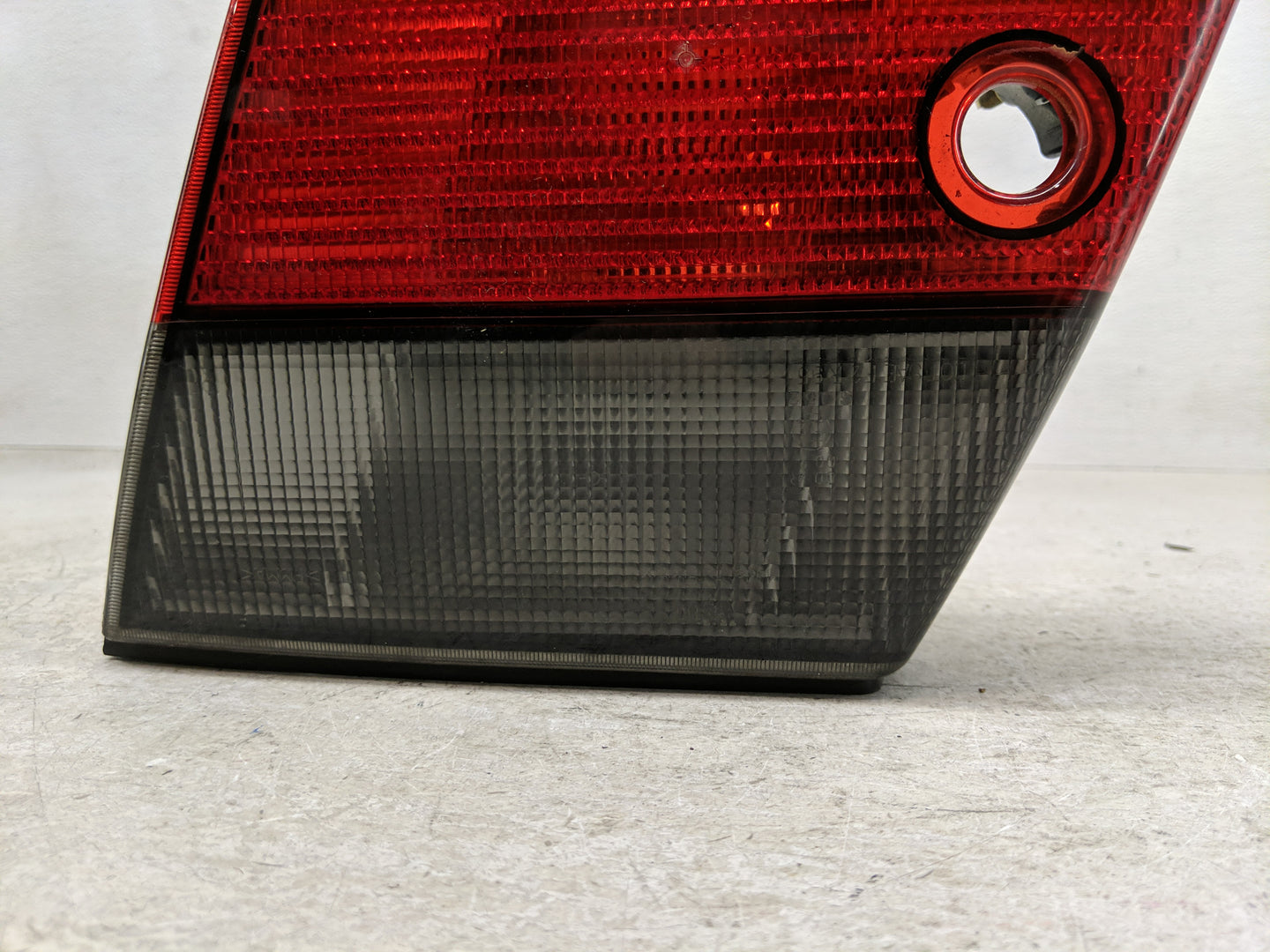 2000 Saab 95 Tail Light Assembly Passenger Right OEM Fits OEM Used Auto Parts - Oemusedautoparts1.com
