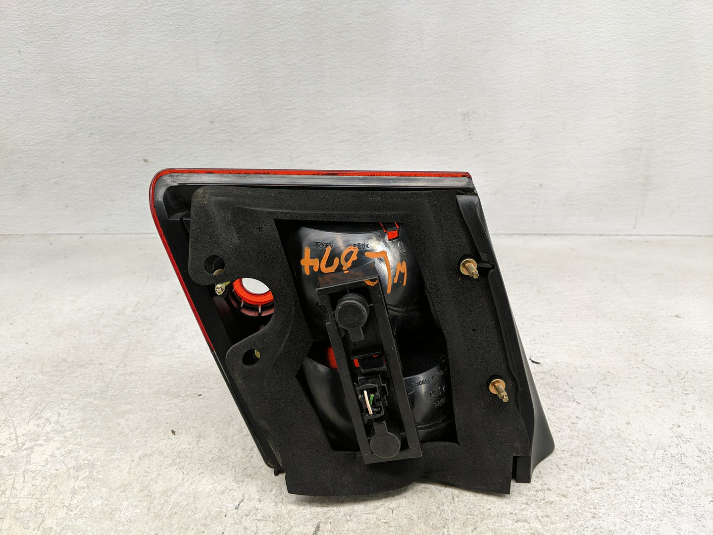 2000 Saab 95 Tail Light Assembly Passenger Right OEM Fits OEM Used Auto Parts - Oemusedautoparts1.com