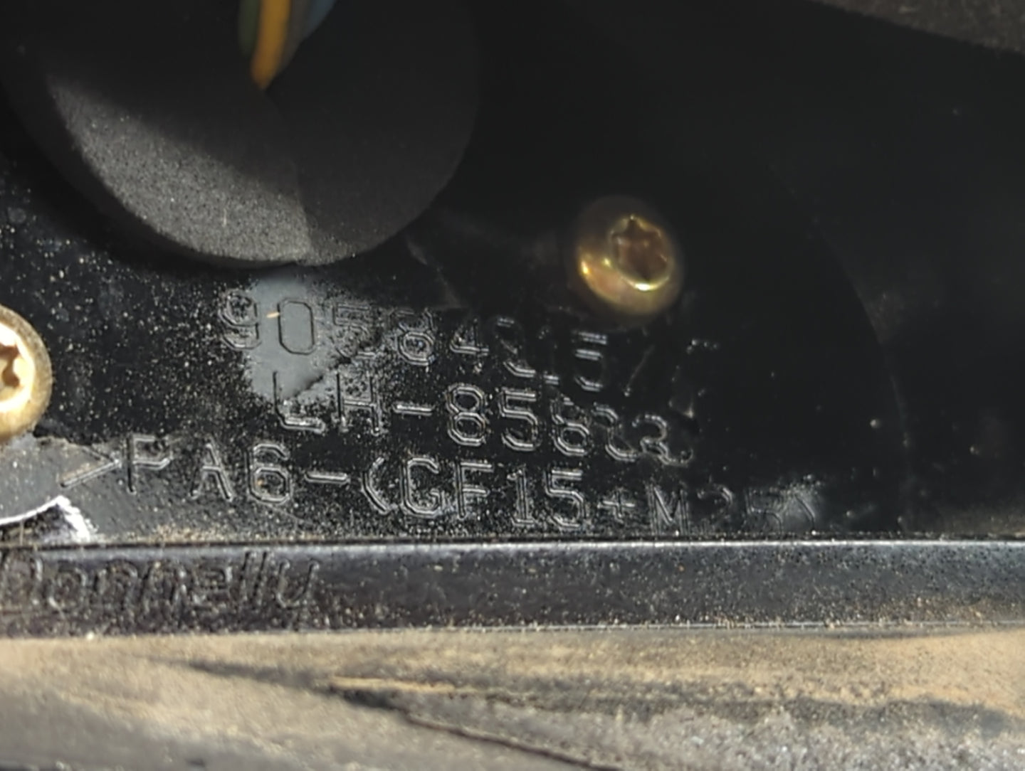 2000 Saturn L100 Driver Side View Mirror - Left Door Mirror OEM Used - Oemusedautoparts1.com