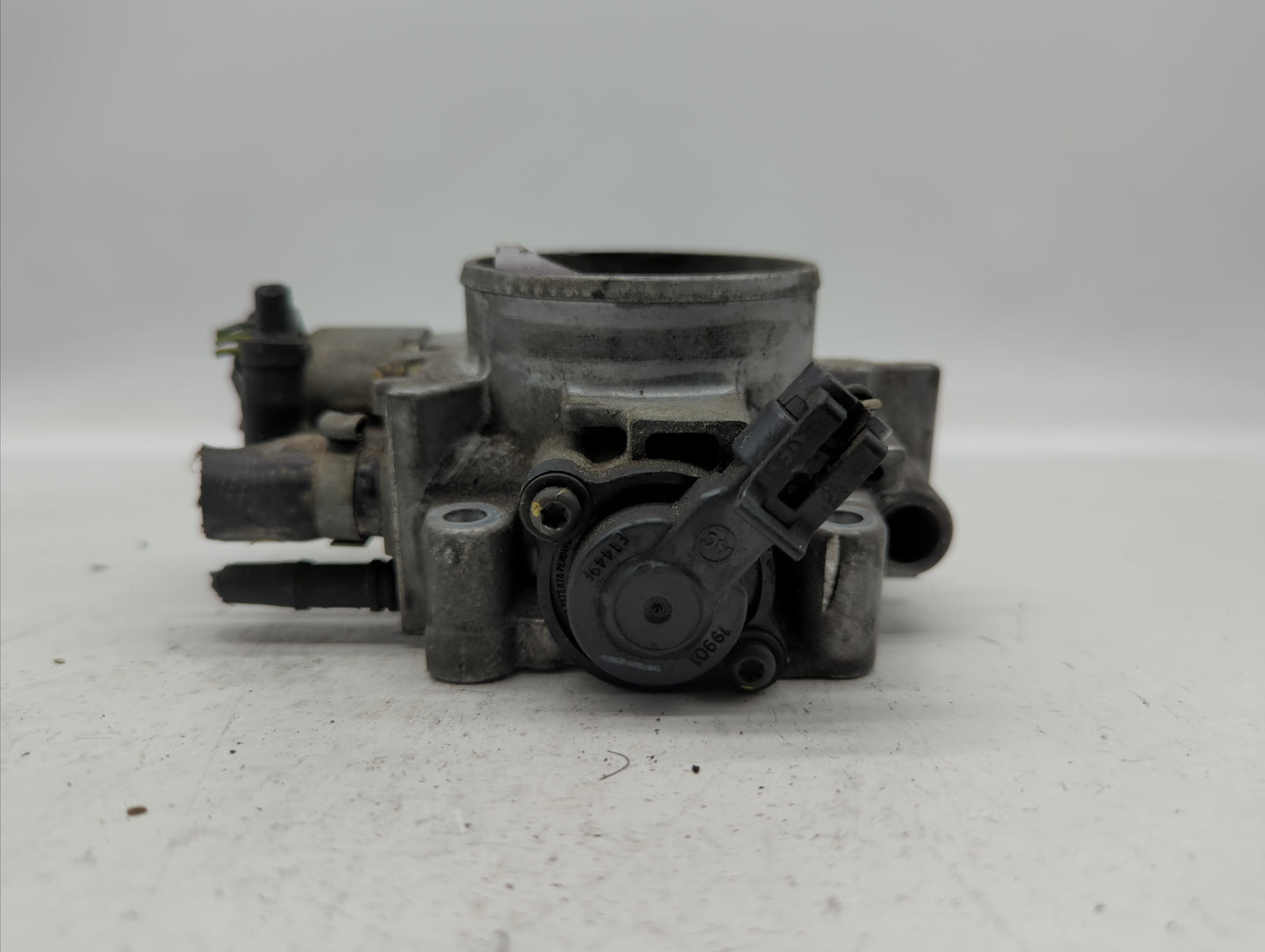 2000 Saturn Ls Throttle Body Fits Fits 2001 2002 2003 OEM Used Auto Parts - Oemusedautoparts1.com