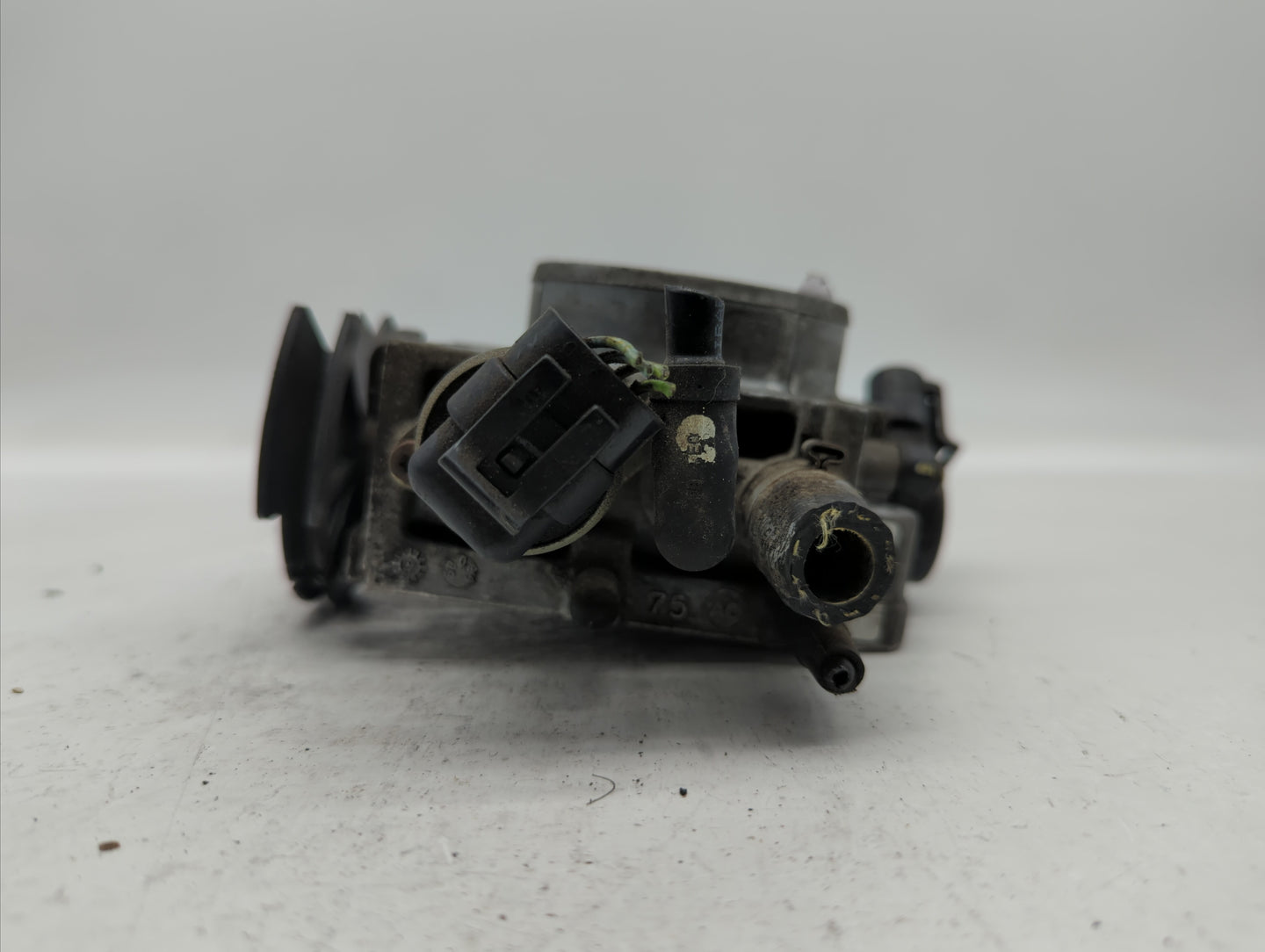 2000 Saturn Ls Throttle Body Fits Fits 2001 2002 2003 OEM Used Auto Parts - Oemusedautoparts1.com