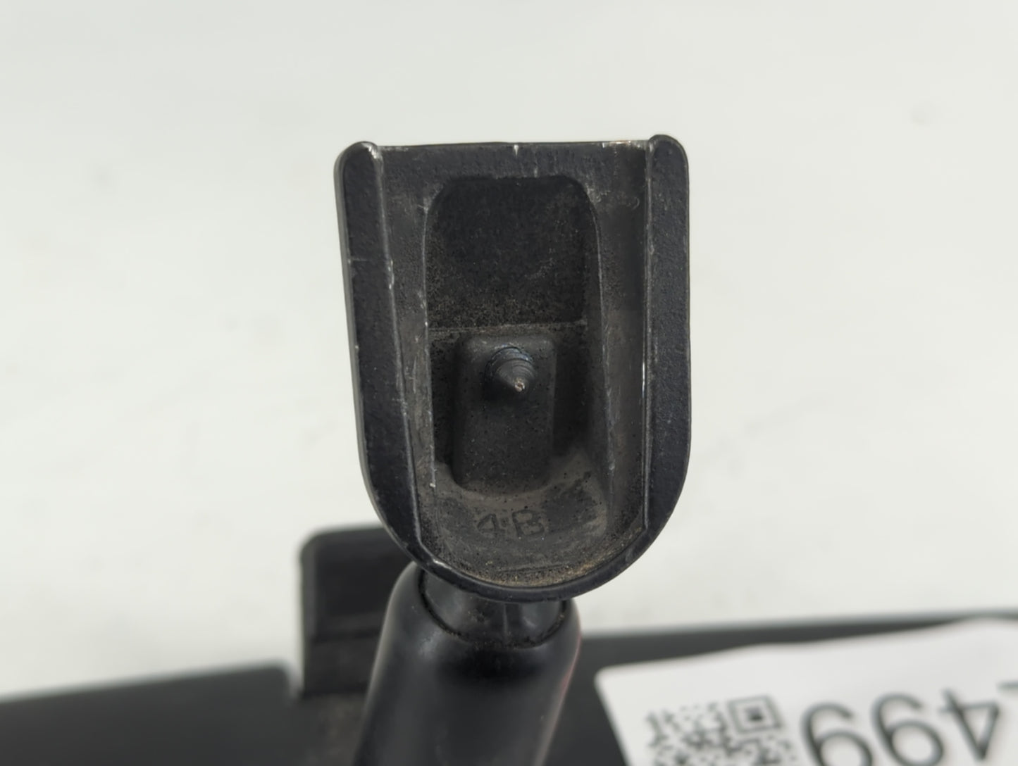 2000 Saturn Sl Interior Rear View Mirror Replacement OEM P/N:E8011082 Fits OEM Used Auto Parts - Oemusedautoparts1.com
