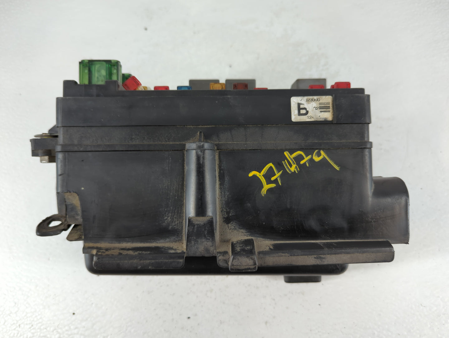 2000 Saturn Sl Fusebox Fuse Box Panel Relay Module Fits OEM Used Auto Parts - Oemusedautoparts1.com