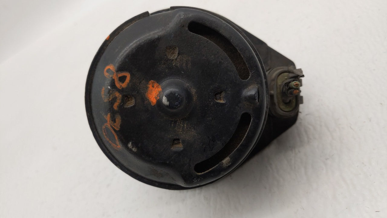 1994-2002 Saturn Sl2 Left Radiator Fan Motor Assembly - Oemusedautoparts1.com