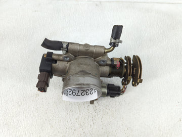 2000-2001 Subaru Legacy Throttle Body P/N:A33-661 R02 A33-661 Fits Fits 2000 2001 OEM Used Auto Parts