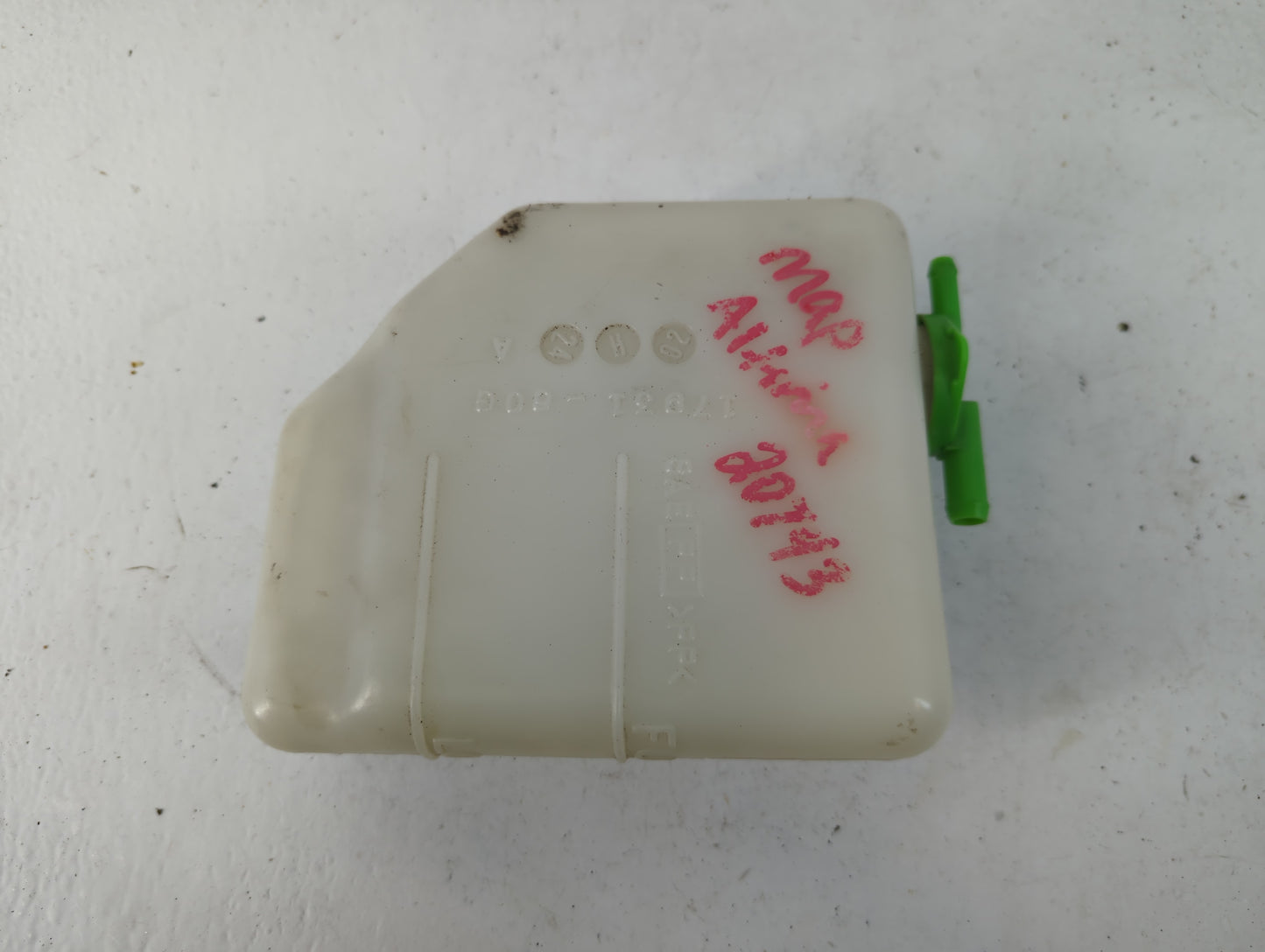 2002-2007 Suzuki Aerio Radiator Coolant Overflow Expansion Tank Bottle - Oemusedautoparts1.com
