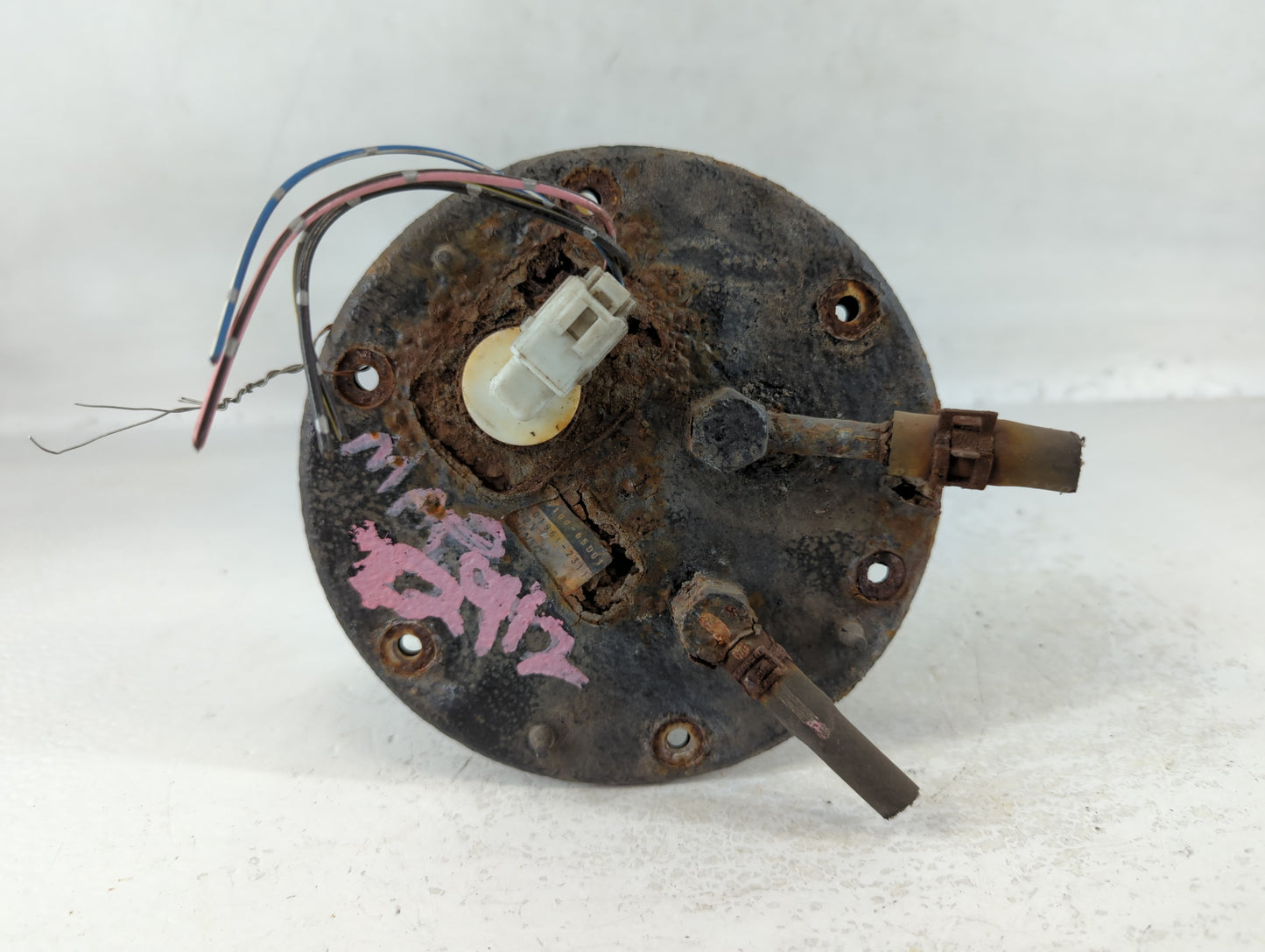1999-2002 Suzuki Vitara Electrical Gas Fuel Pump Assembly - Oemusedautoparts1.com