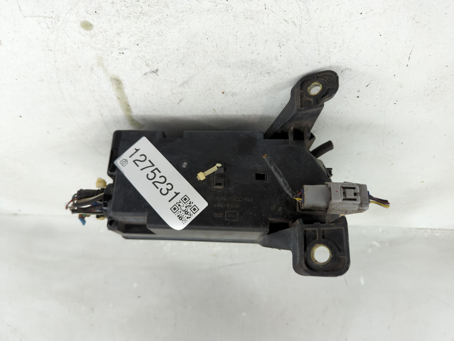 2000 Toyota 4runner Fusebox Fuse Box Panel Relay Module P/N:7154-3245 Fits OEM Used Auto Parts - Oemusedautoparts1.com