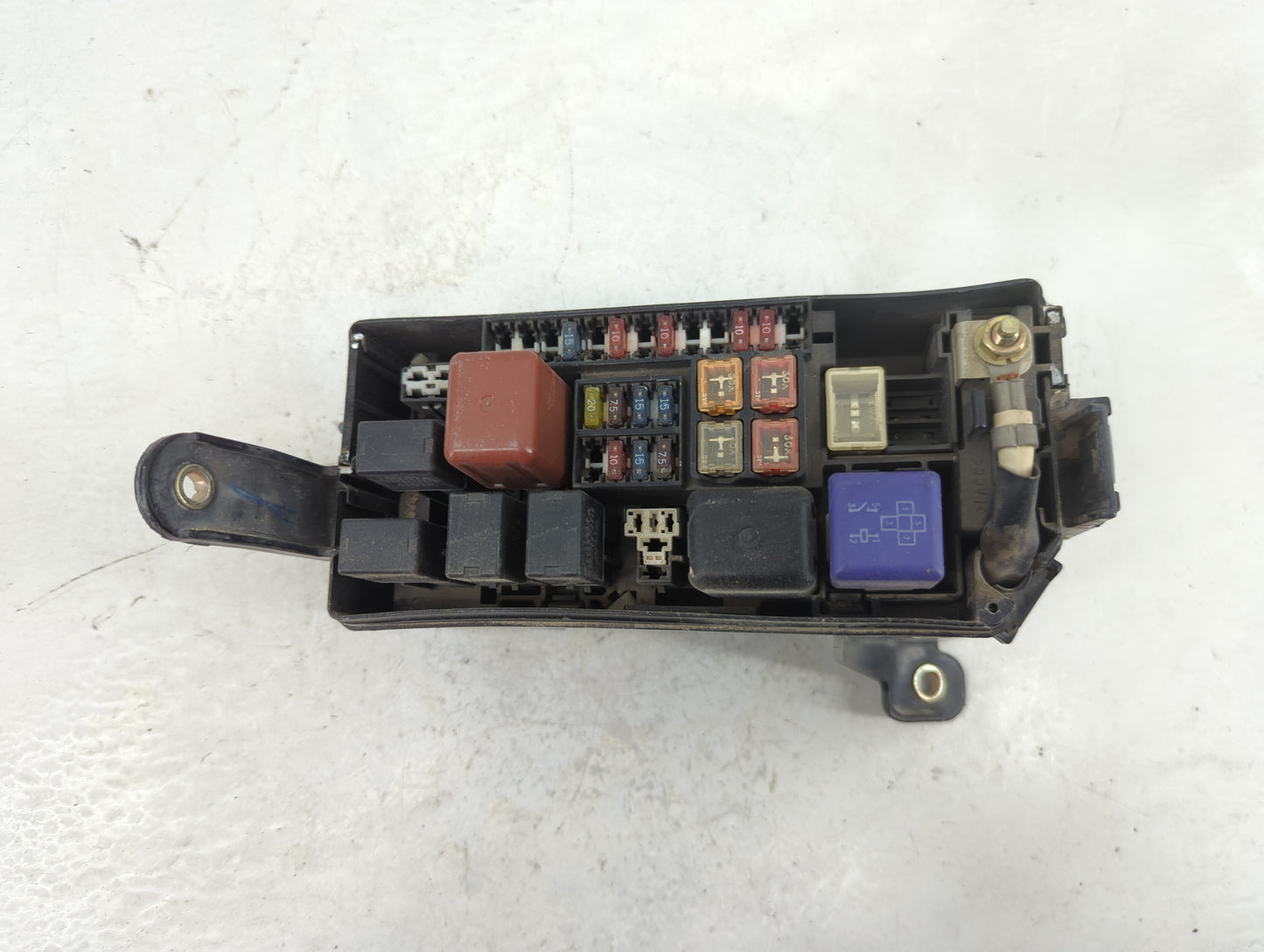 2000 Toyota 4runner Fusebox Fuse Box Panel Relay Module P/N:82661-35790 Fits OEM Used Auto Parts - Oemusedautoparts1.com