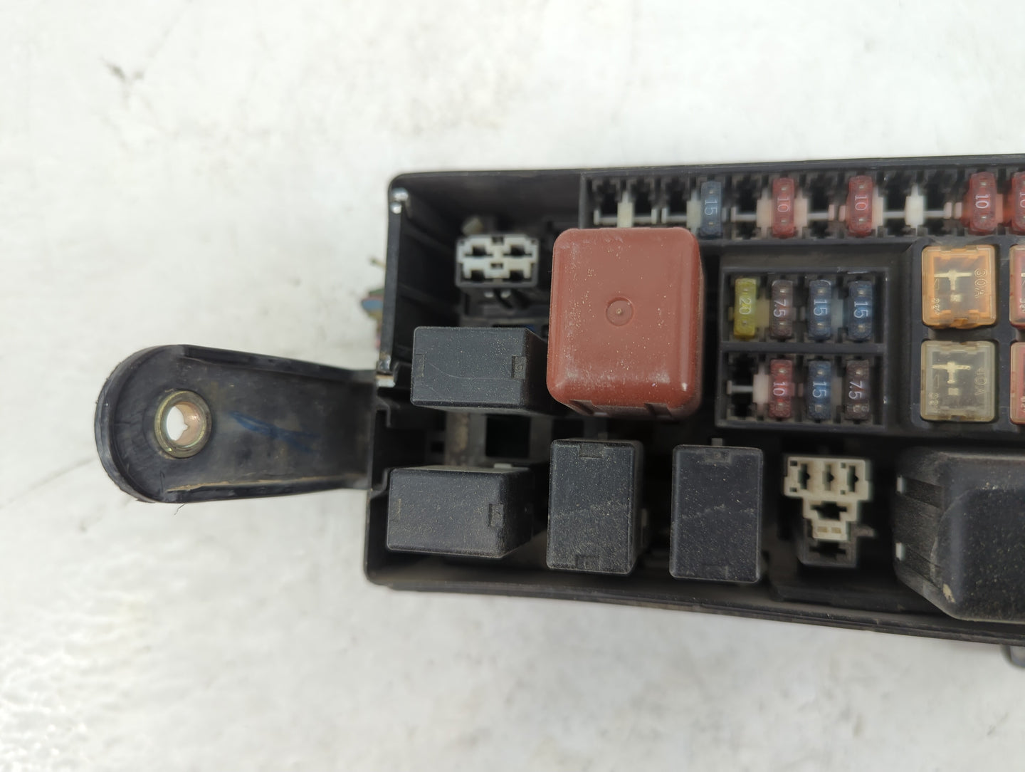 2000 Toyota 4runner Fusebox Fuse Box Panel Relay Module P/N:82661-35790 Fits OEM Used Auto Parts - Oemusedautoparts1.com
